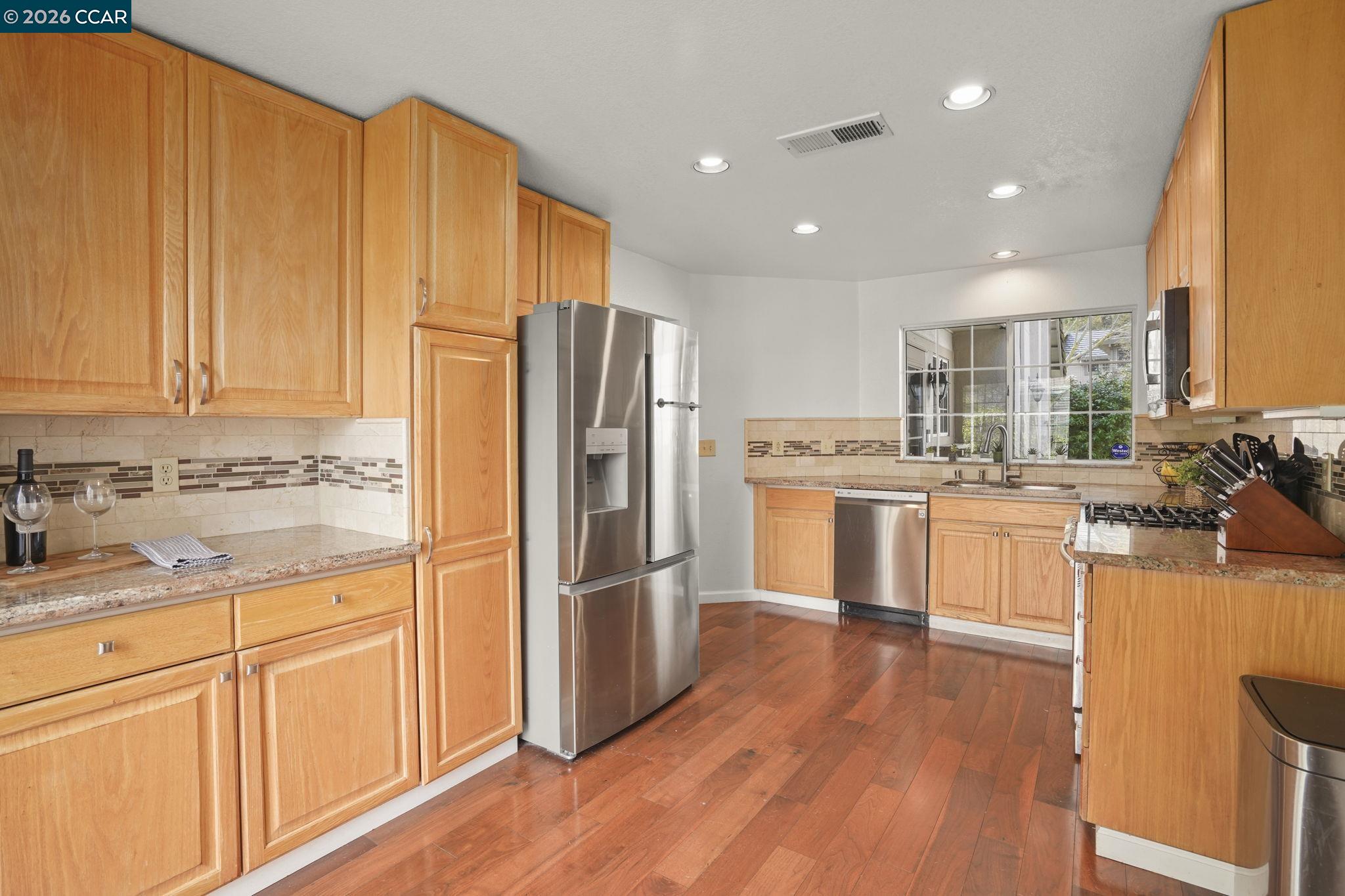 Photo #13: 41125990 Listing: Photo #13