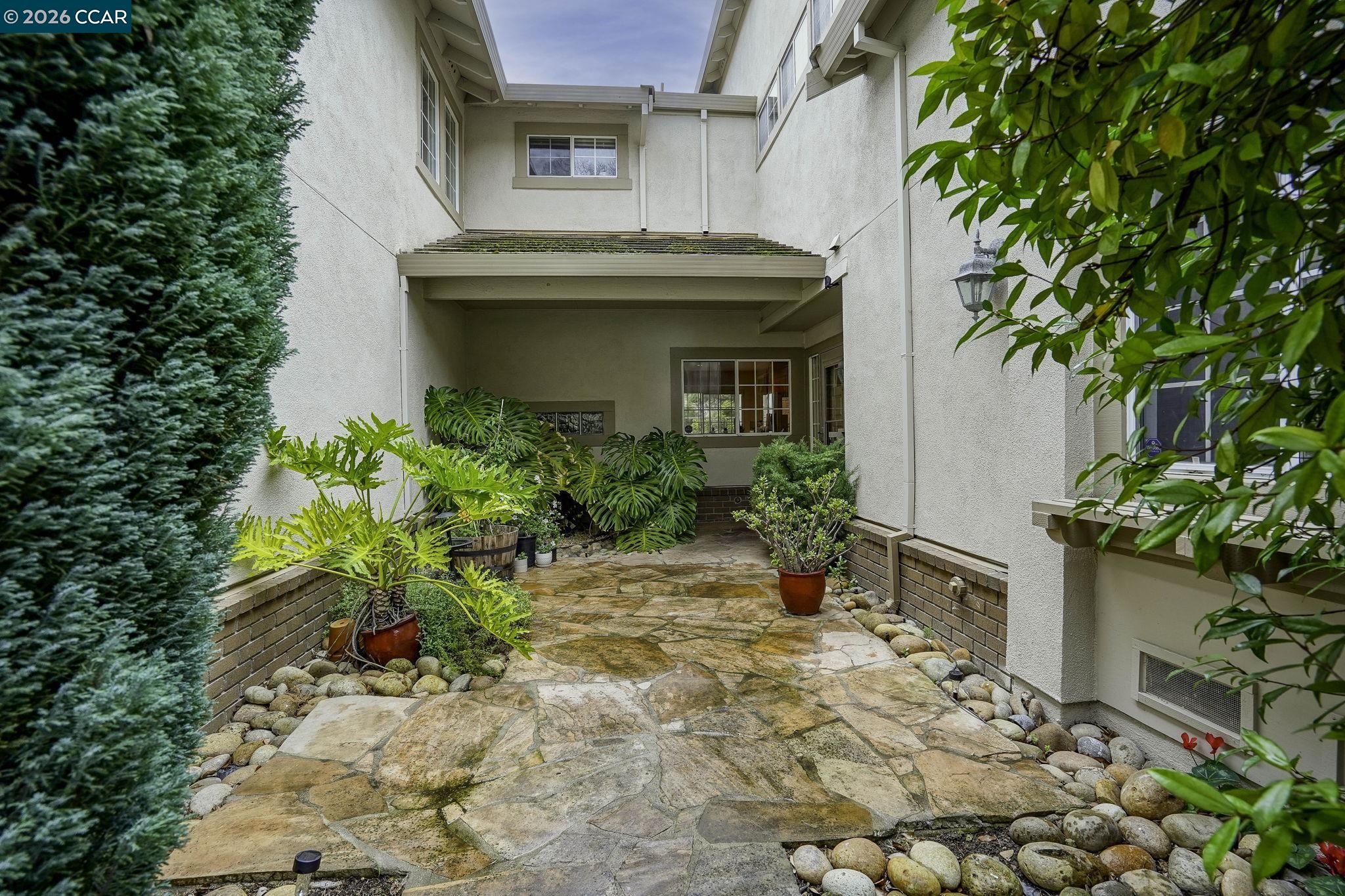 Photo #5: 41125990 Listing: Photo #5