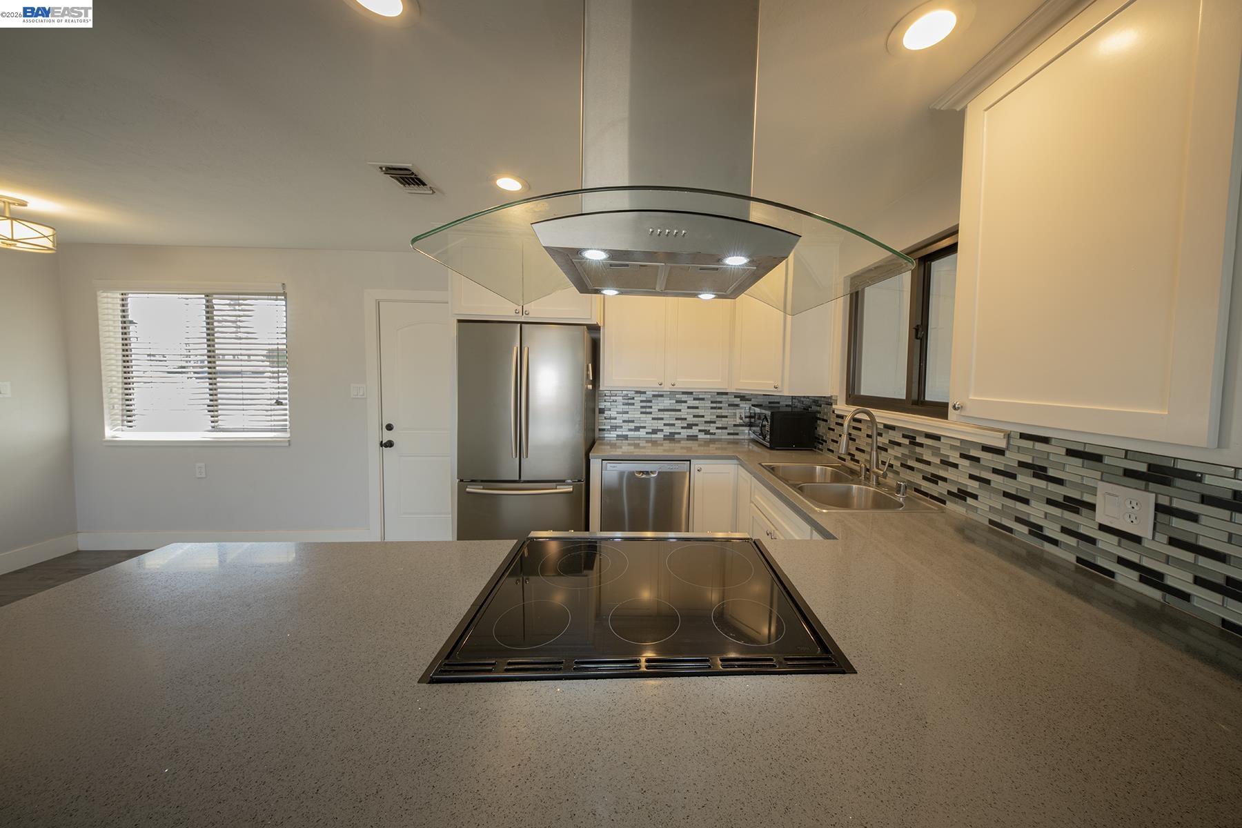 Detail Gallery Image 11 of 26 For 141 Mckiernan Drive, Folsom,  CA 95630 - 3 Beds | 2 Baths