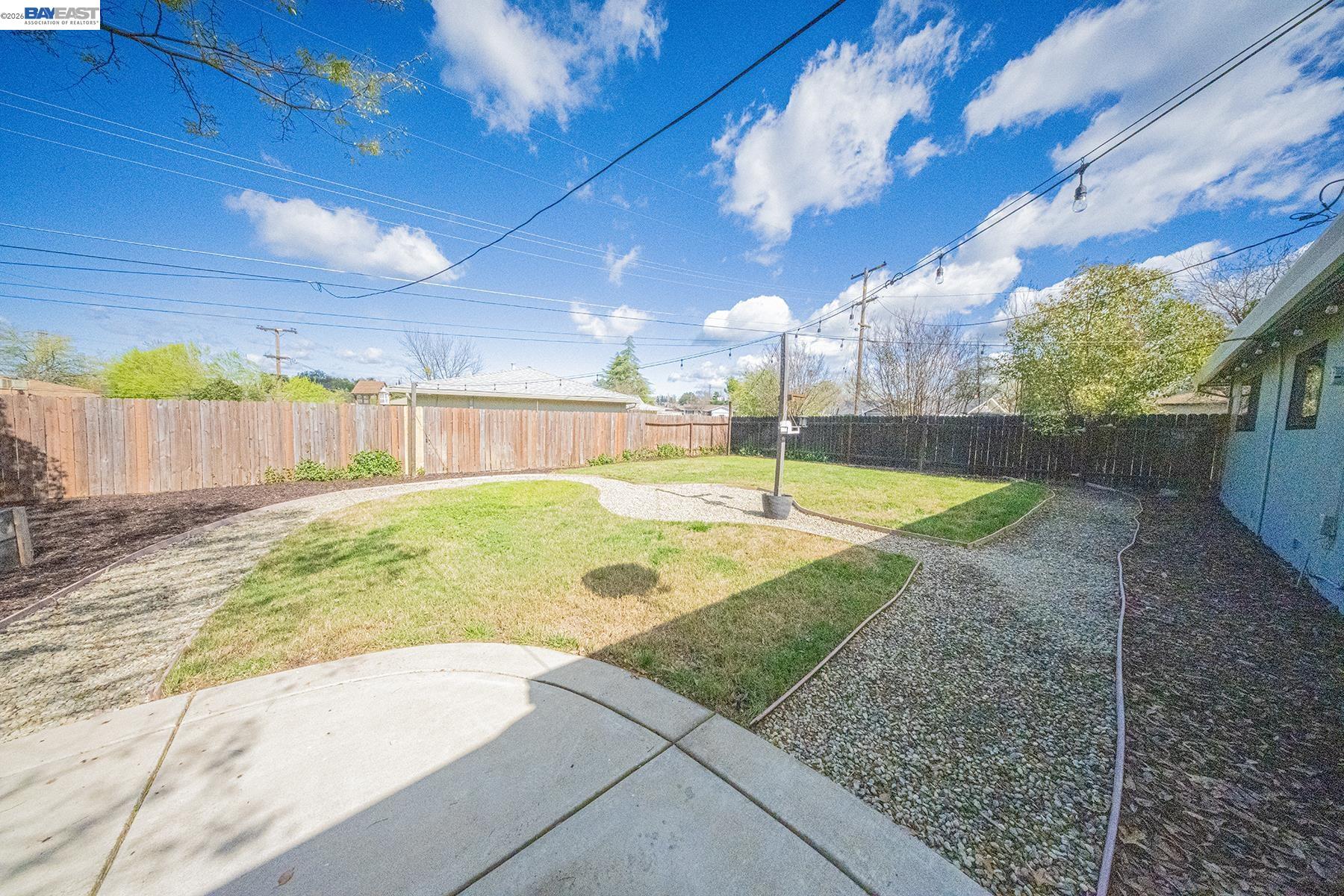 Detail Gallery Image 5 of 26 For 141 Mckiernan Drive, Folsom,  CA 95630 - 3 Beds | 2 Baths