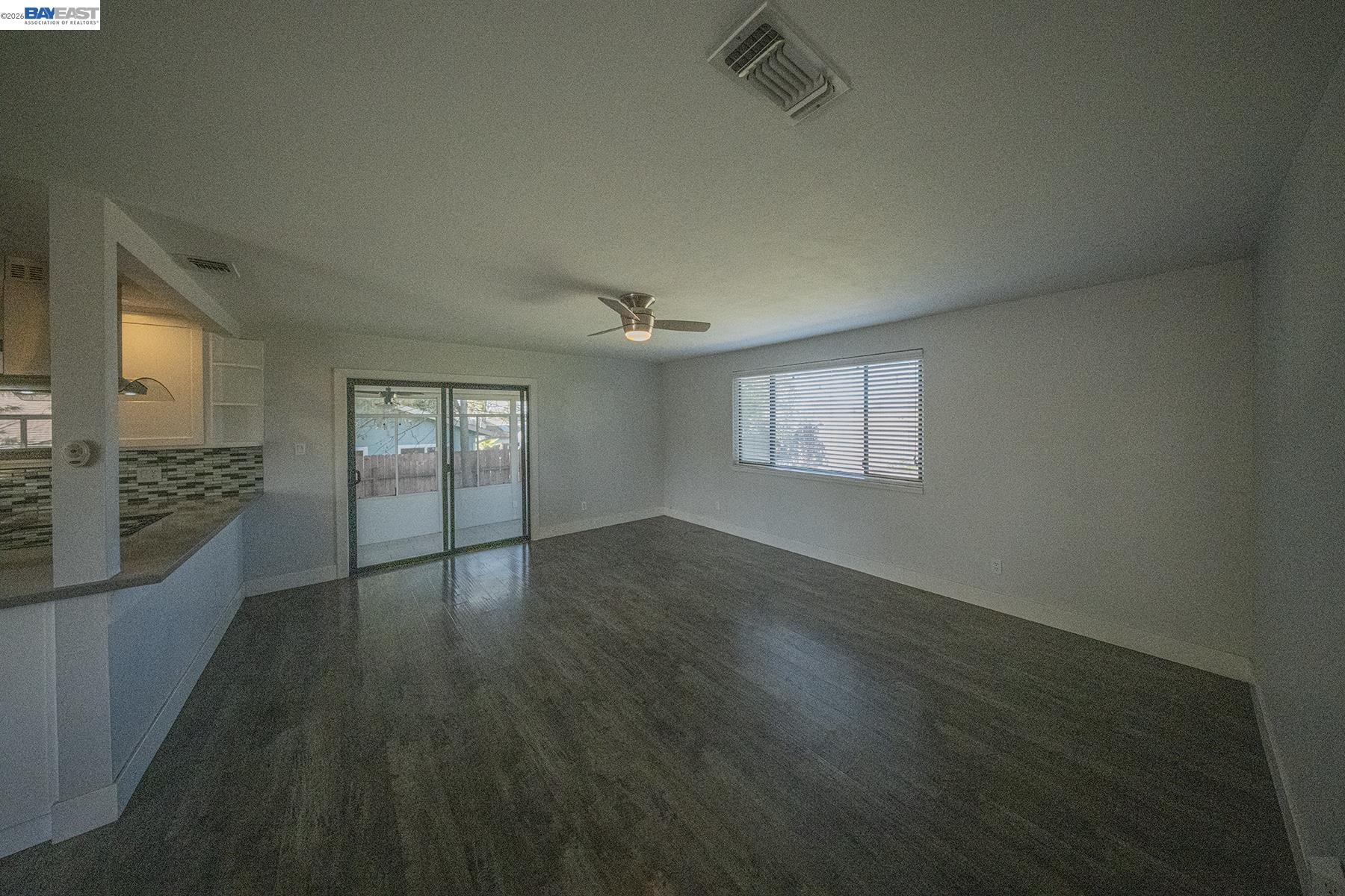 Detail Gallery Image 8 of 26 For 141 Mckiernan Drive, Folsom,  CA 95630 - 3 Beds | 2 Baths