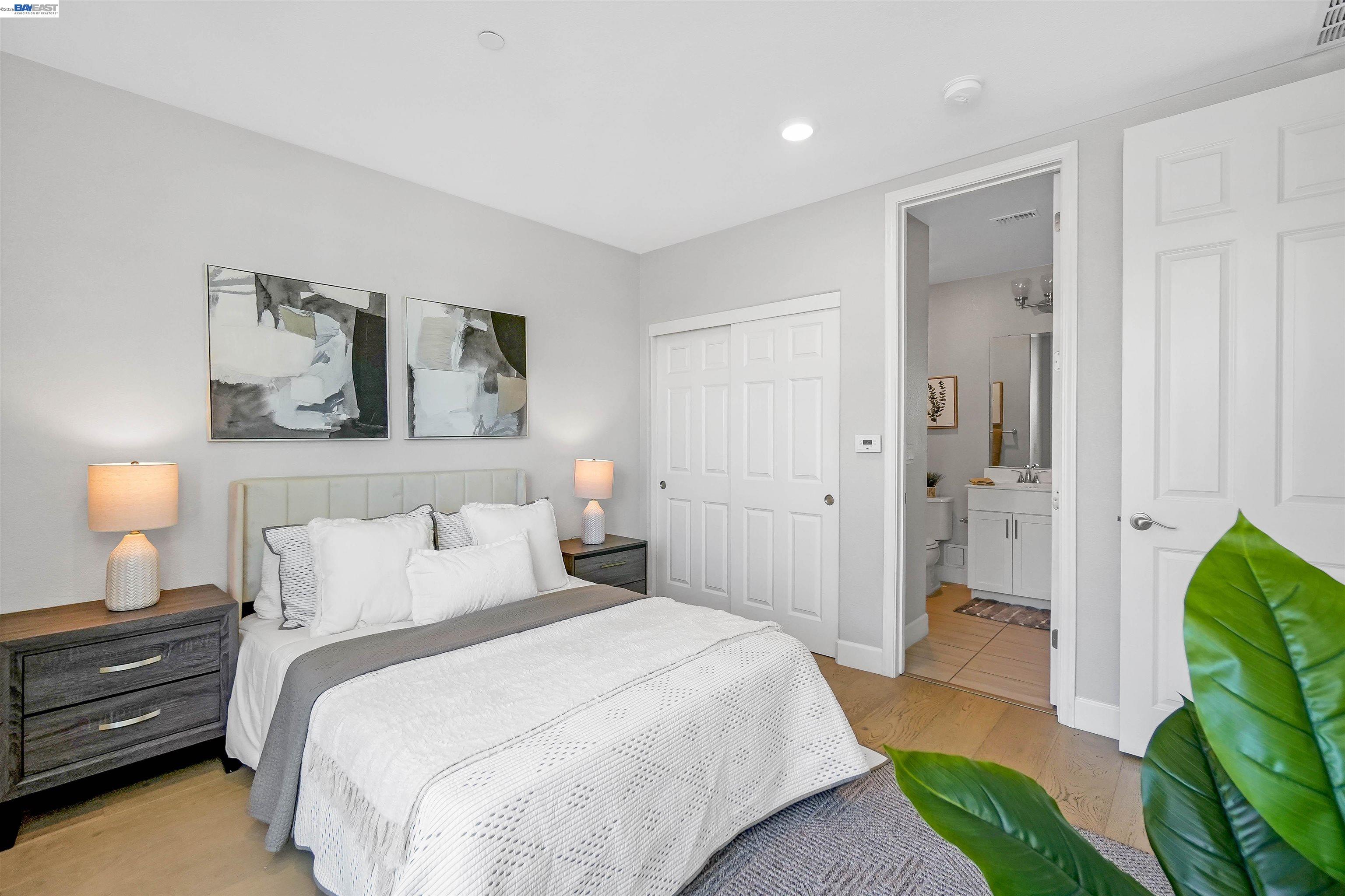 Photo #15: 41125992 Listing: Photo #15