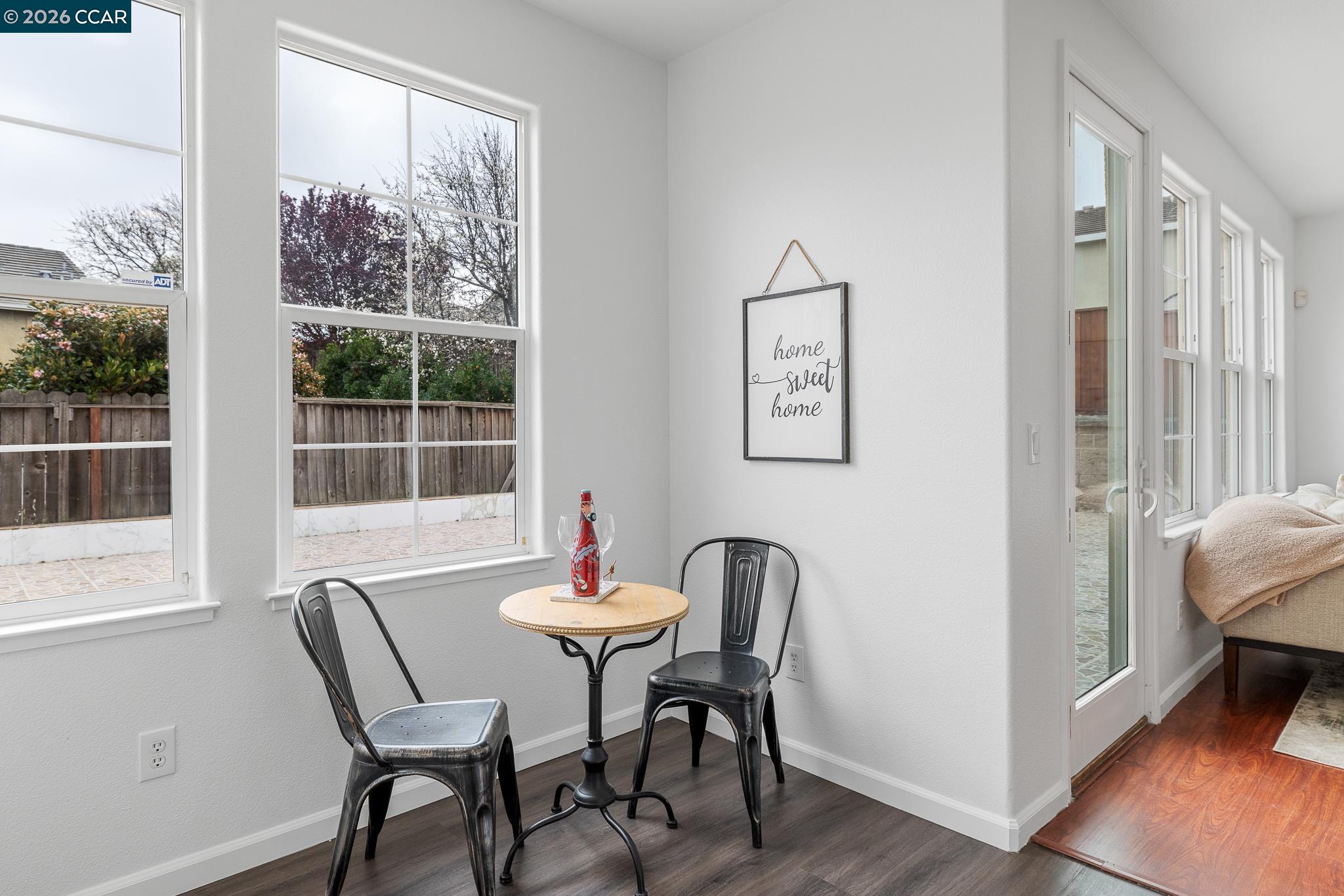 Detail Gallery Image 14 of 56 For 5700 Oakmont Dr, Richmond,  CA 94806 - 5 Beds | 3 Baths