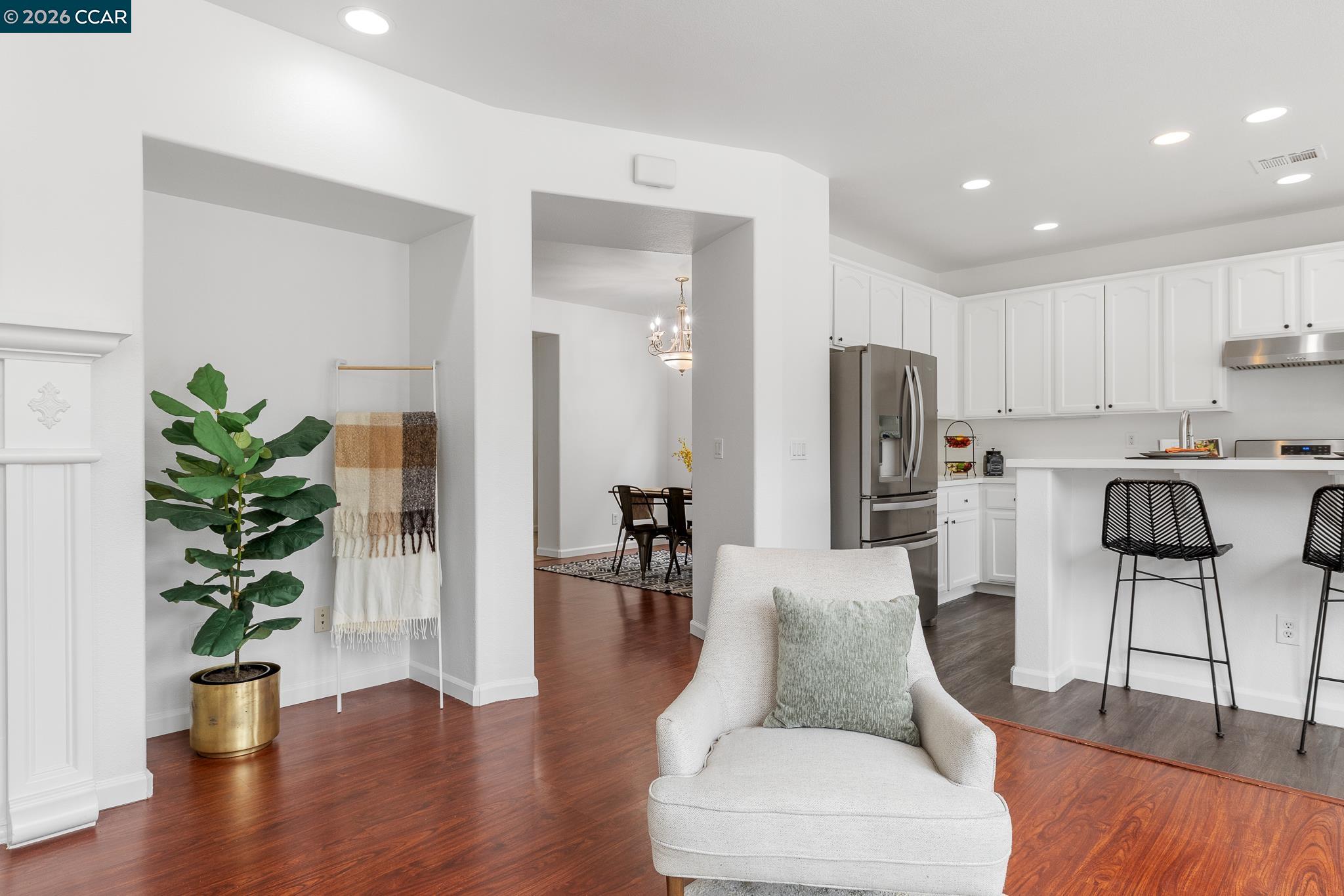 Detail Gallery Image 18 of 56 For 5700 Oakmont Dr, Richmond,  CA 94806 - 5 Beds | 3 Baths