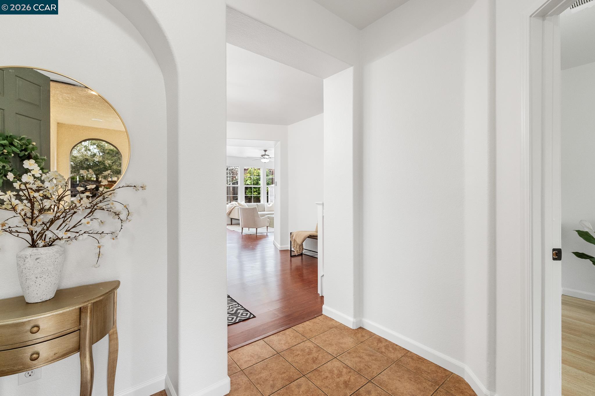 Detail Gallery Image 5 of 56 For 5700 Oakmont Dr, Richmond,  CA 94806 - 5 Beds | 3 Baths