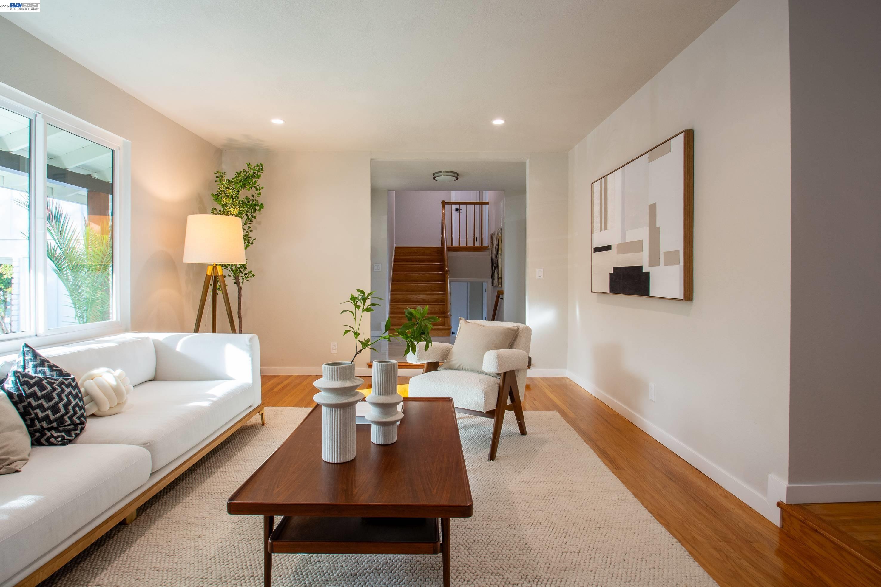 Detail Gallery Image 12 of 56 For 1230 Sargent Drive, Sunnyvale,  CA 94087 - 4 Beds | 2/1 Baths