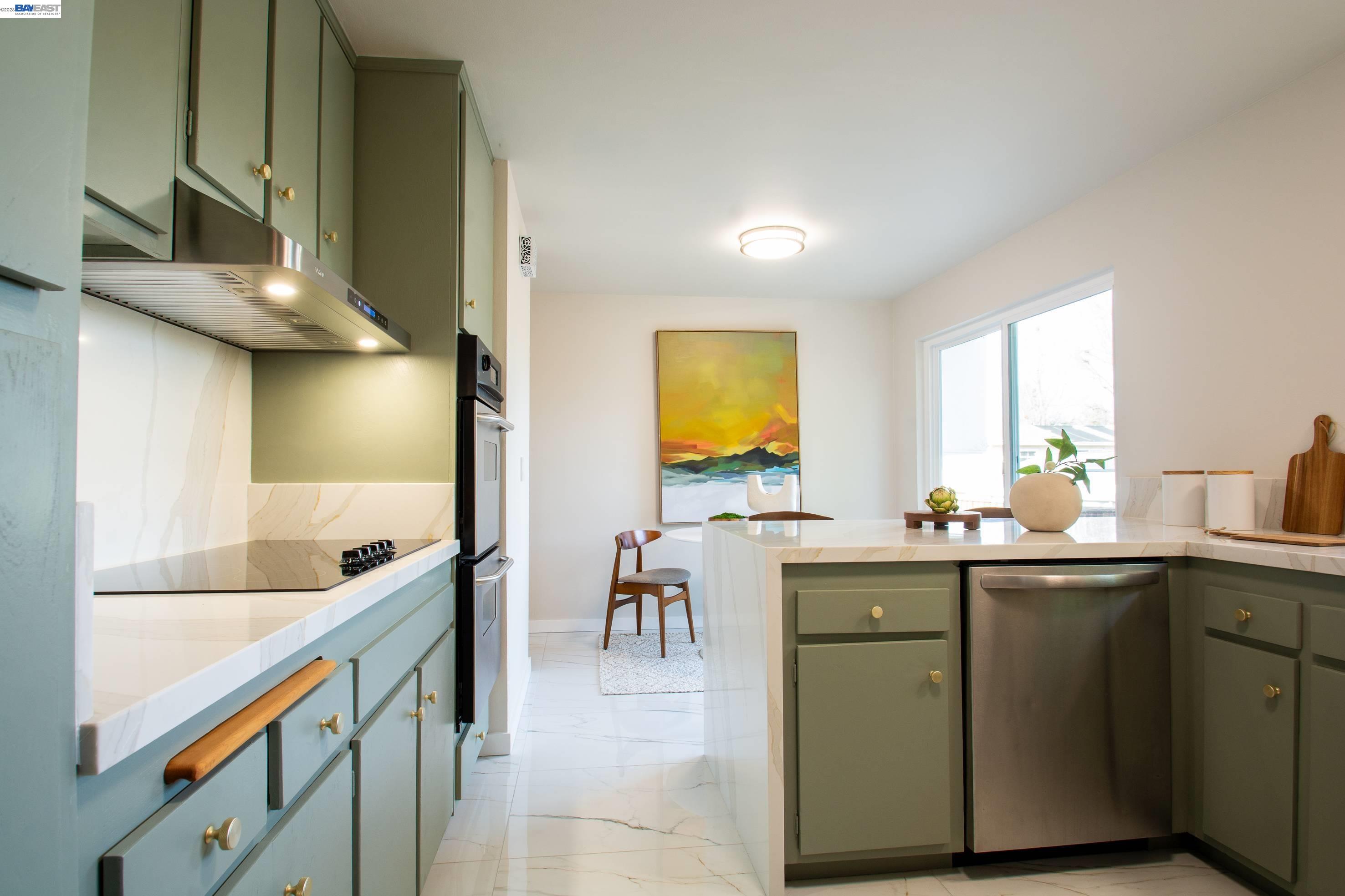 Detail Gallery Image 15 of 56 For 1230 Sargent Drive, Sunnyvale,  CA 94087 - 4 Beds | 2/1 Baths