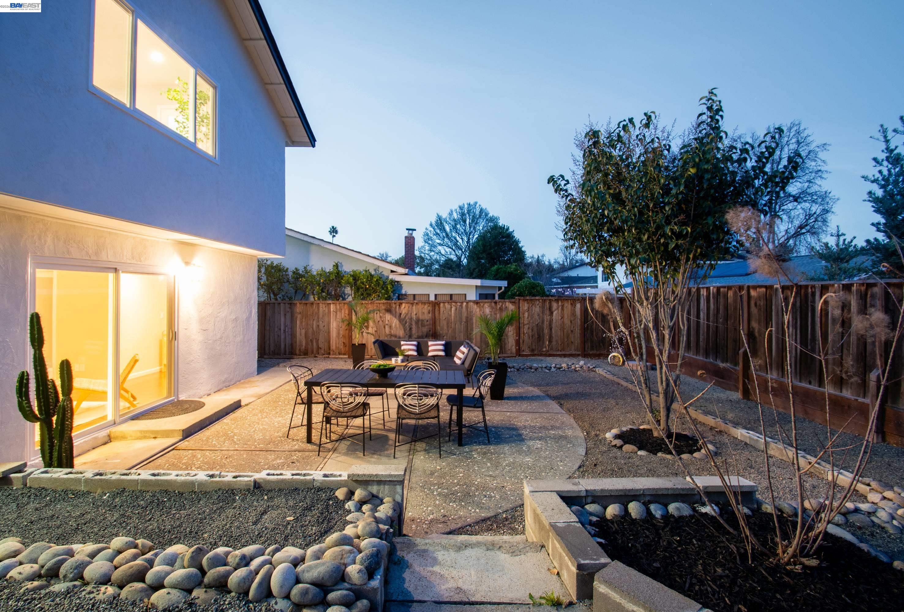 Detail Gallery Image 33 of 56 For 1230 Sargent Drive, Sunnyvale,  CA 94087 - 4 Beds | 2/1 Baths