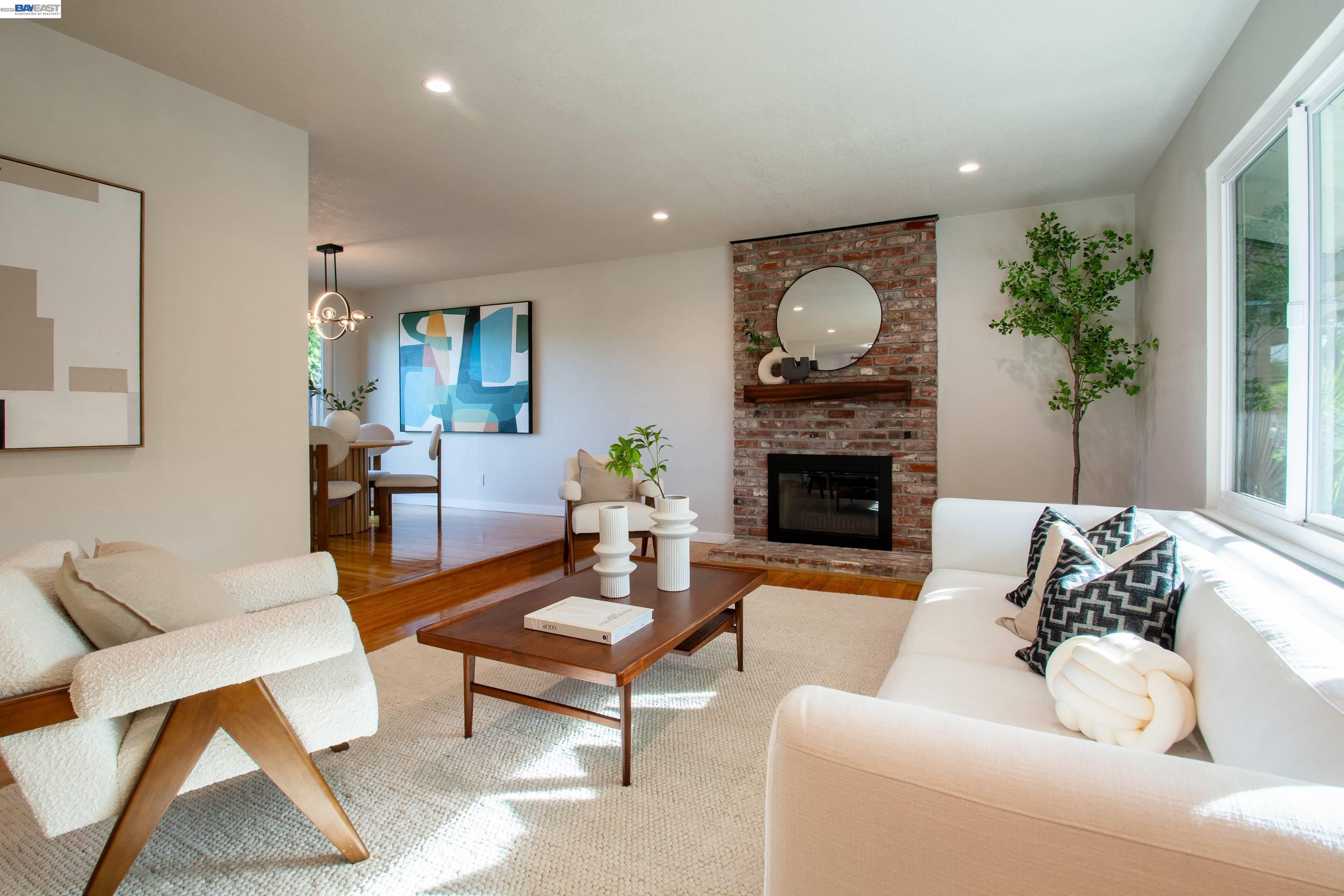 Detail Gallery Image 7 of 56 For 1230 Sargent Drive, Sunnyvale,  CA 94087 - 4 Beds | 2/1 Baths