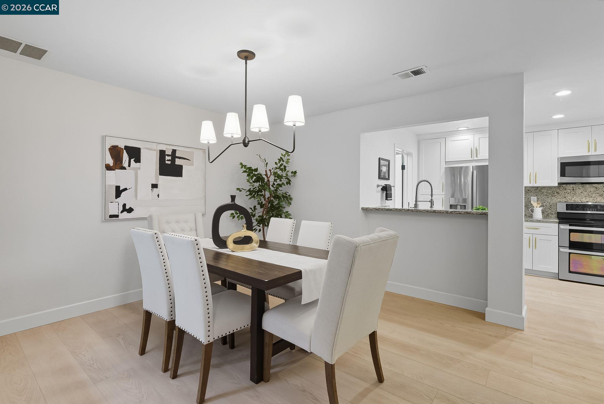 Photo #17: 41125997 Listing: Photo #17