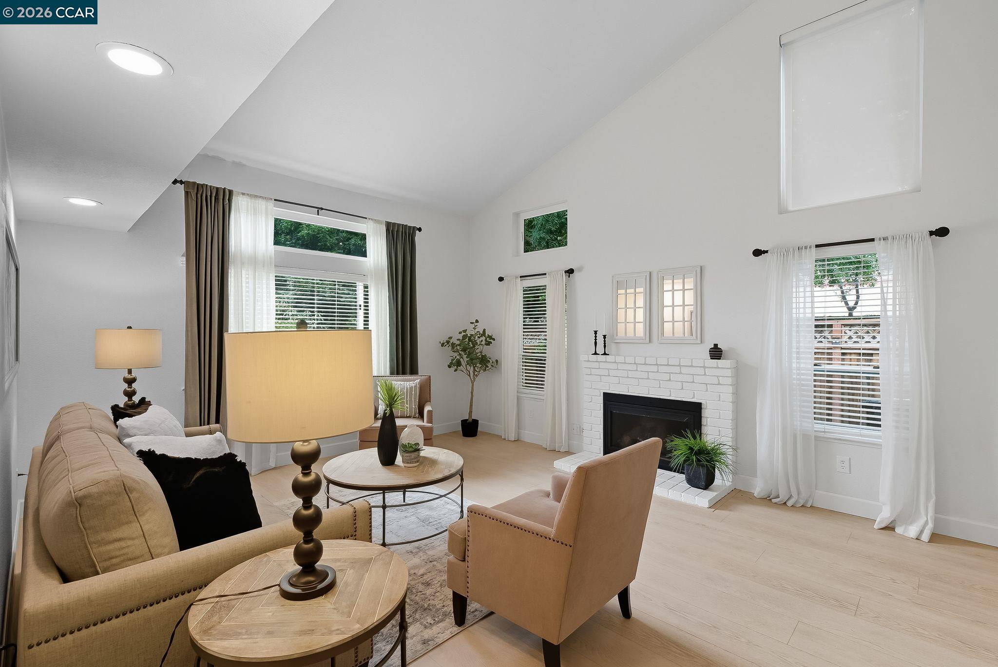 Photo #8: 41125997 Listing: Photo #8