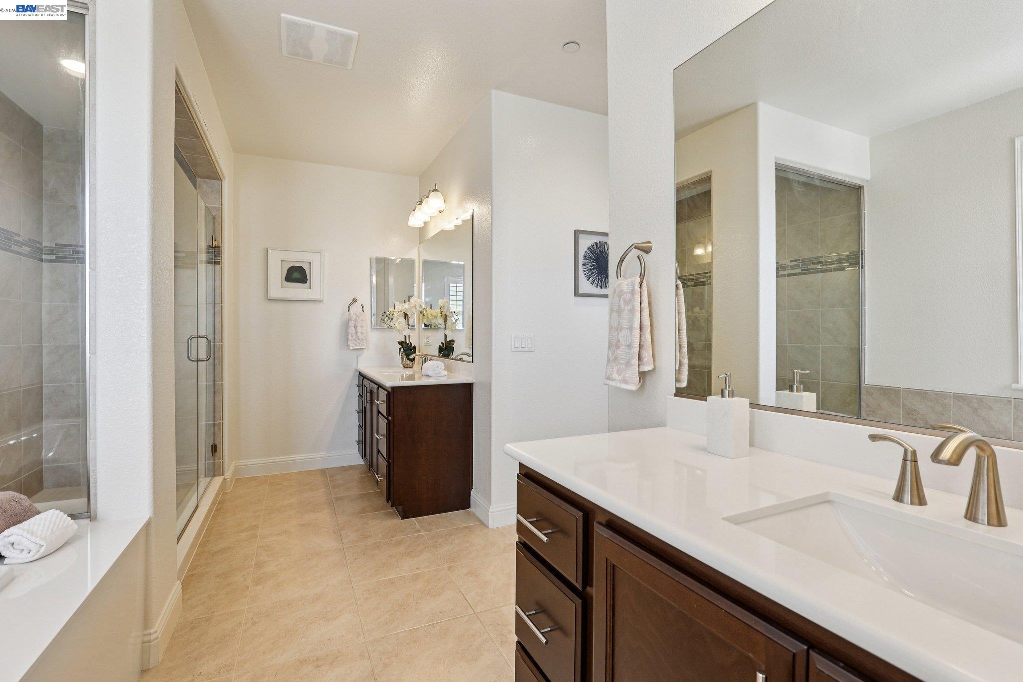 Detail Gallery Image 30 of 46 For 28719 Vista Grande Dr, Hayward,  CA 94544 - 5 Beds | 3 Baths