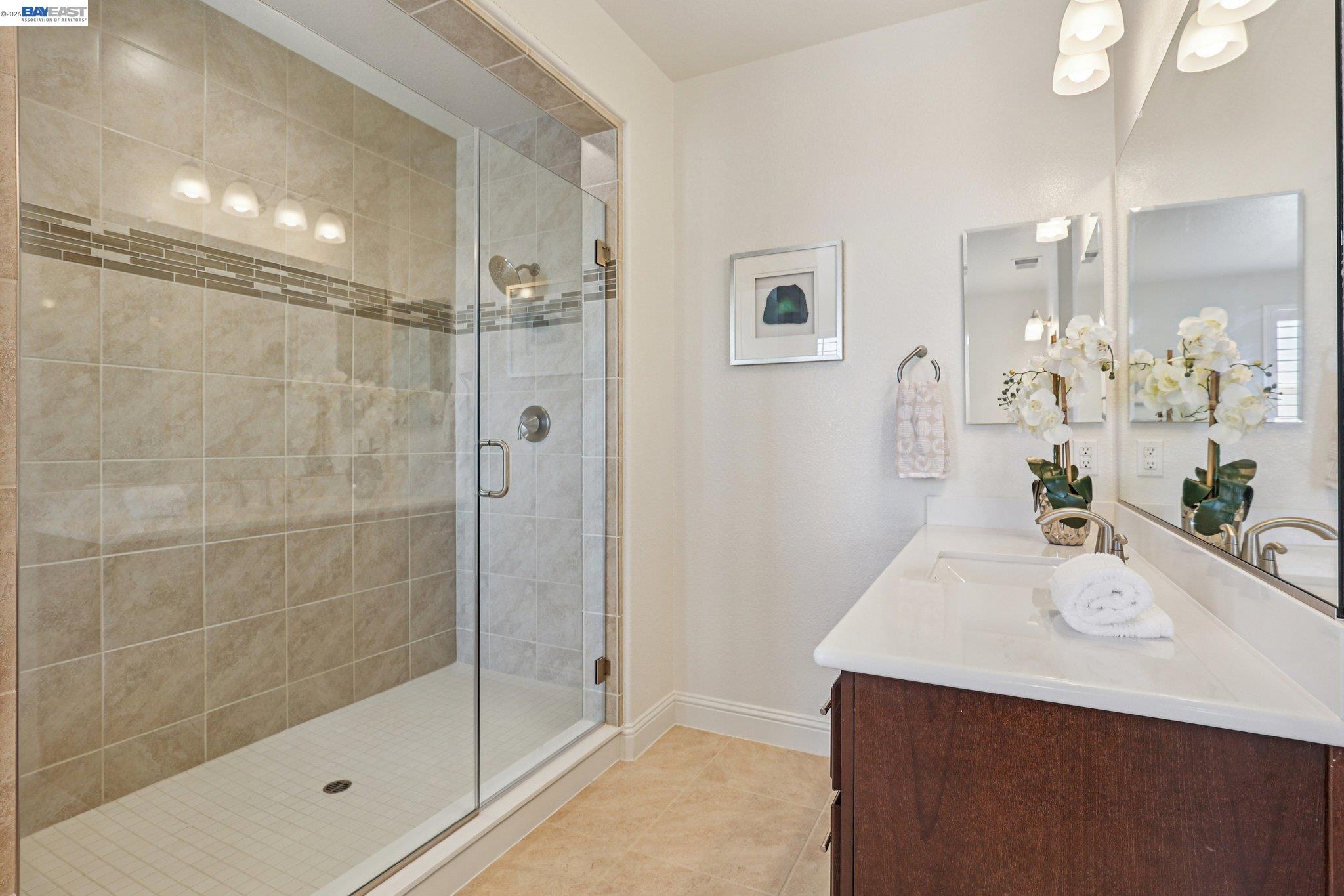 Detail Gallery Image 31 of 46 For 28719 Vista Grande Dr, Hayward,  CA 94544 - 5 Beds | 3 Baths