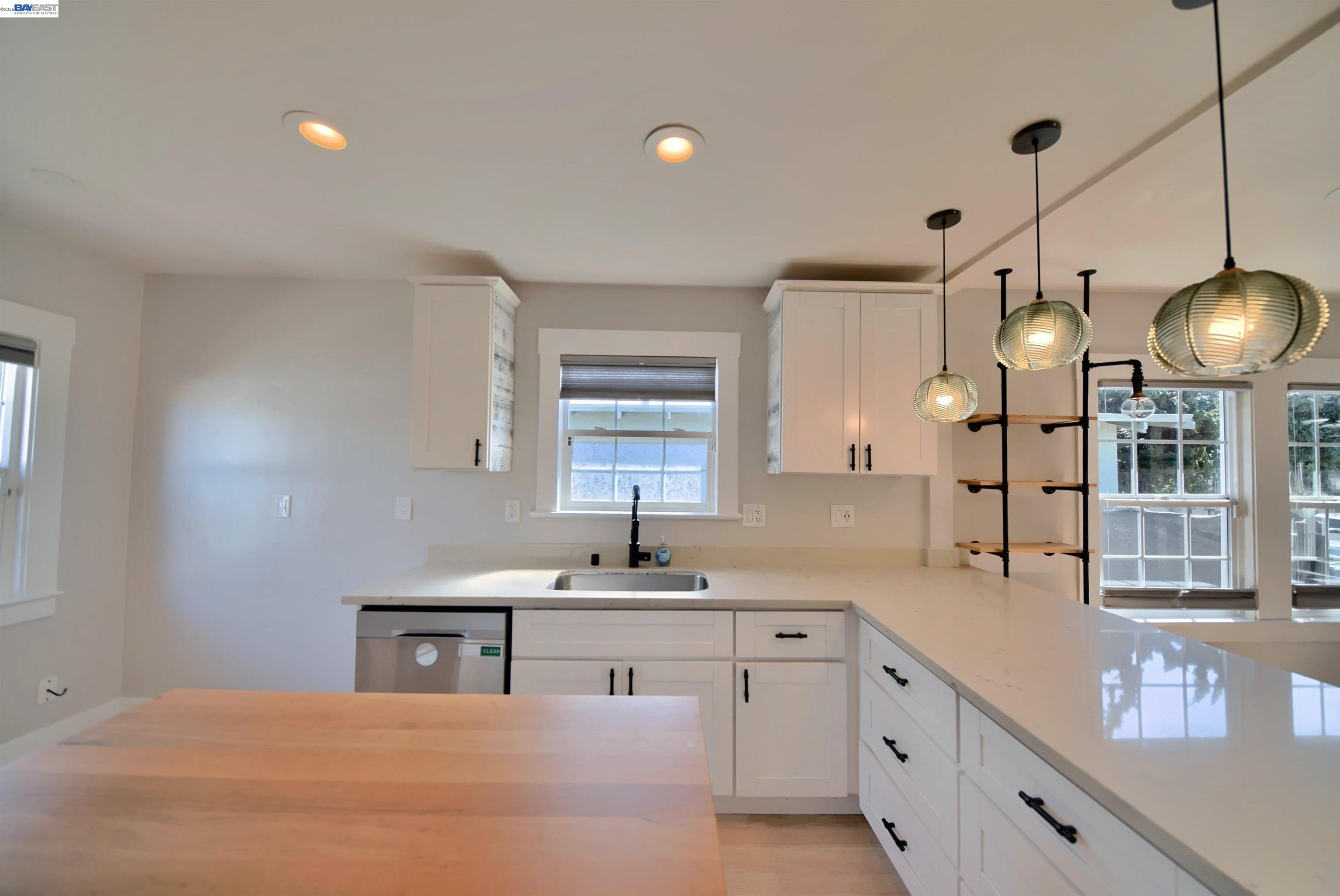 Detail Gallery Image 11 of 44 For 5706 Brookdale Ave, Oakland,  CA 94605 - 1 Beds | 1 Baths