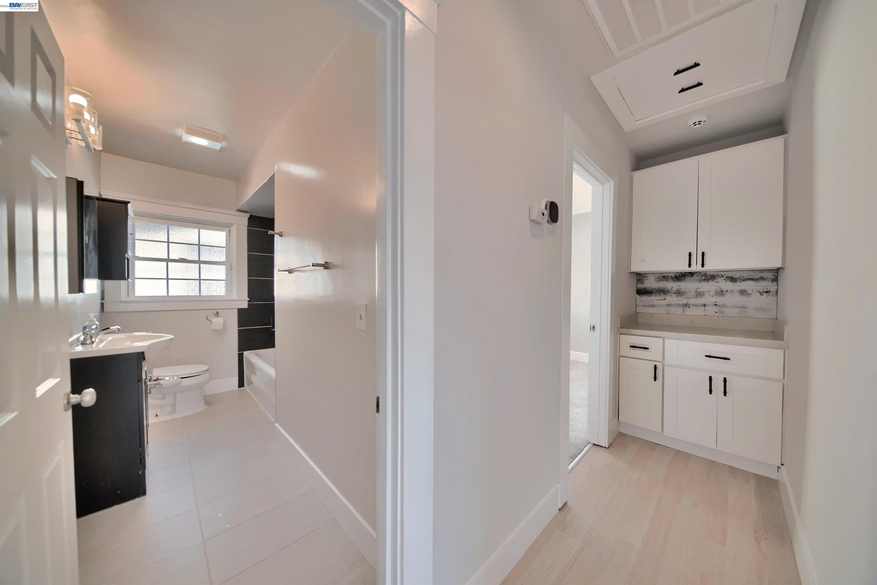 Detail Gallery Image 14 of 44 For 5706 Brookdale Ave, Oakland,  CA 94605 - 1 Beds | 1 Baths