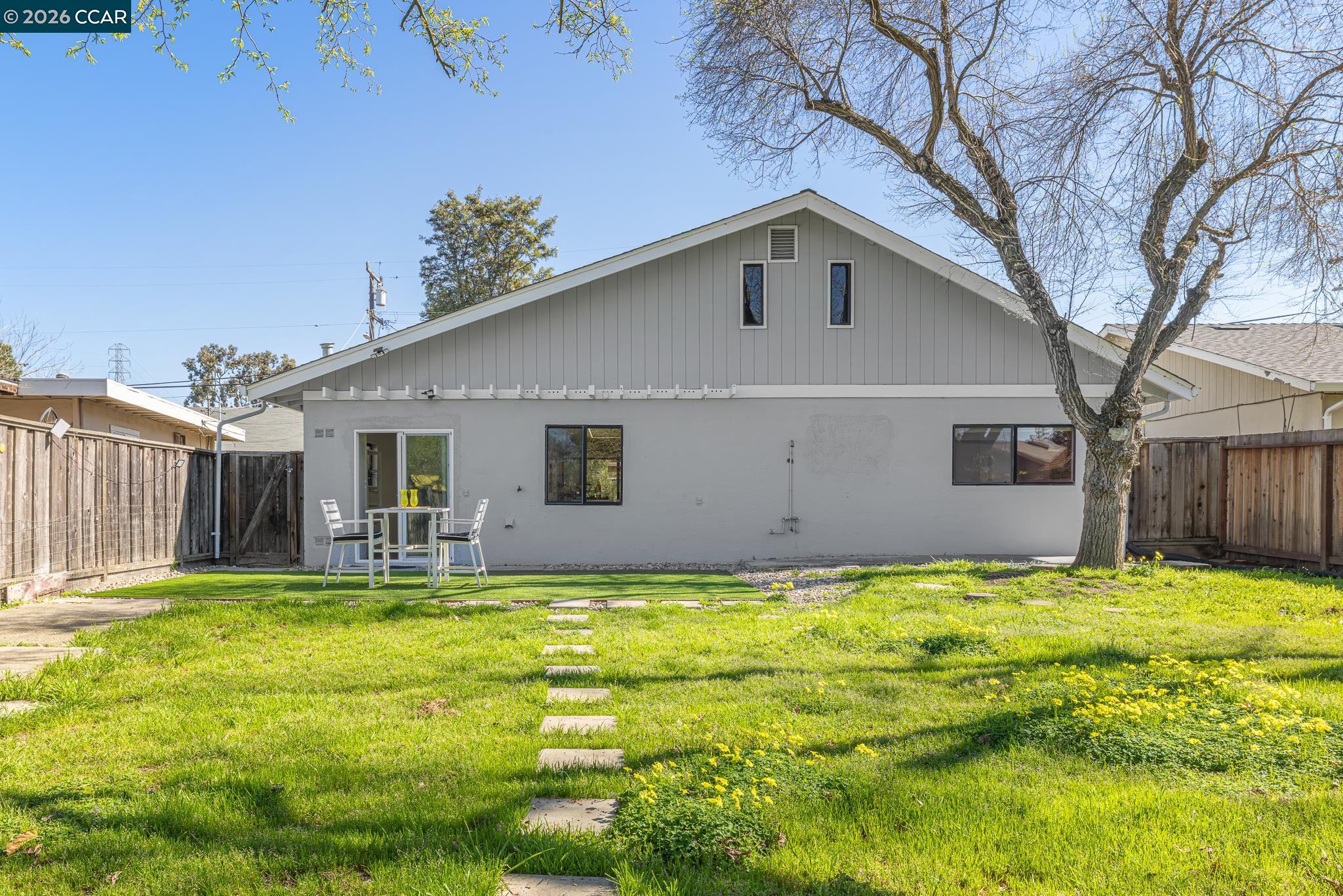 Detail Gallery Image 27 of 33 For 4216 Irene Dr, Martinez,  CA 94553 - 3 Beds | 1 Baths