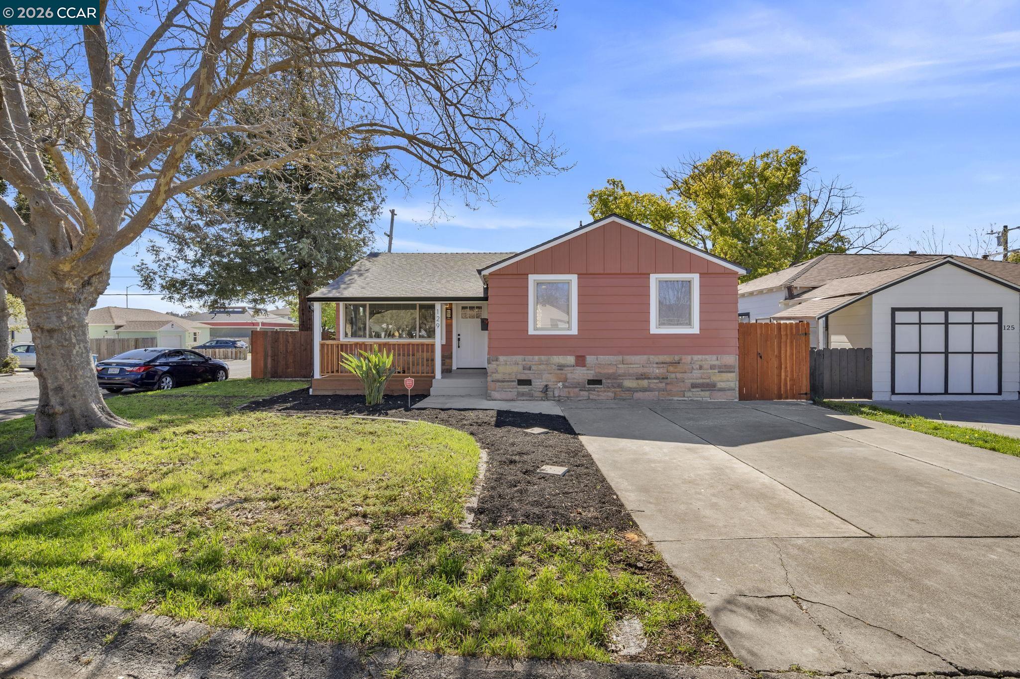 Front Image Thumbnail for CC41126006