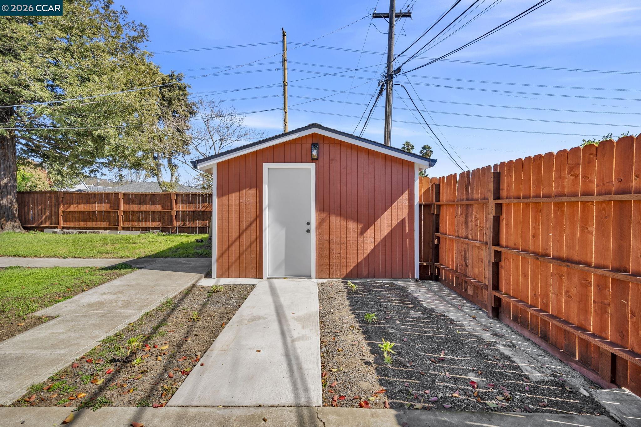 Detail Gallery Image 37 of 39 For 129 Revere St, Vallejo,  CA 94591 - 3 Beds | 1 Baths