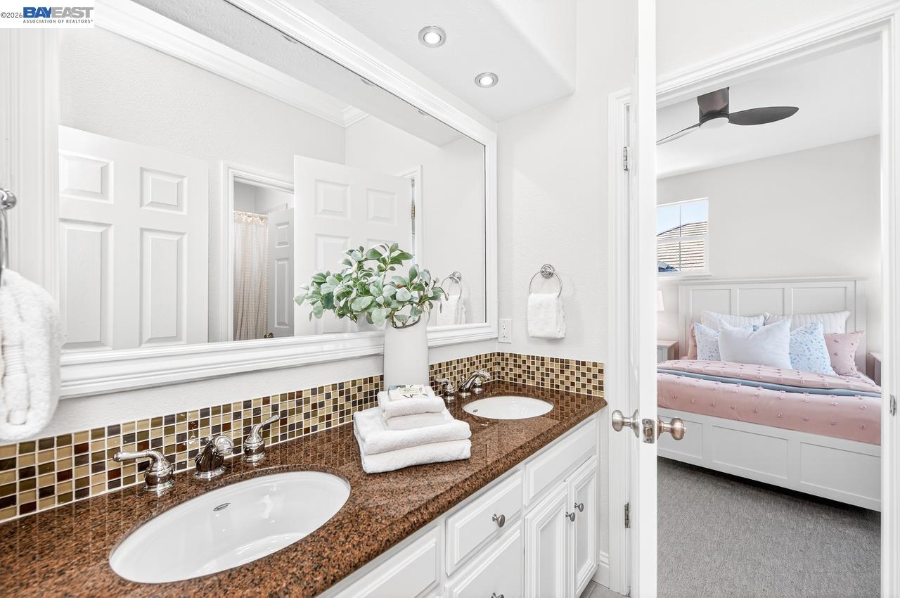 Detail Gallery Image 35 of 54 For 2027 Calle Ricardo, Pleasanton,  CA 94566 - 4 Beds | 3 Baths