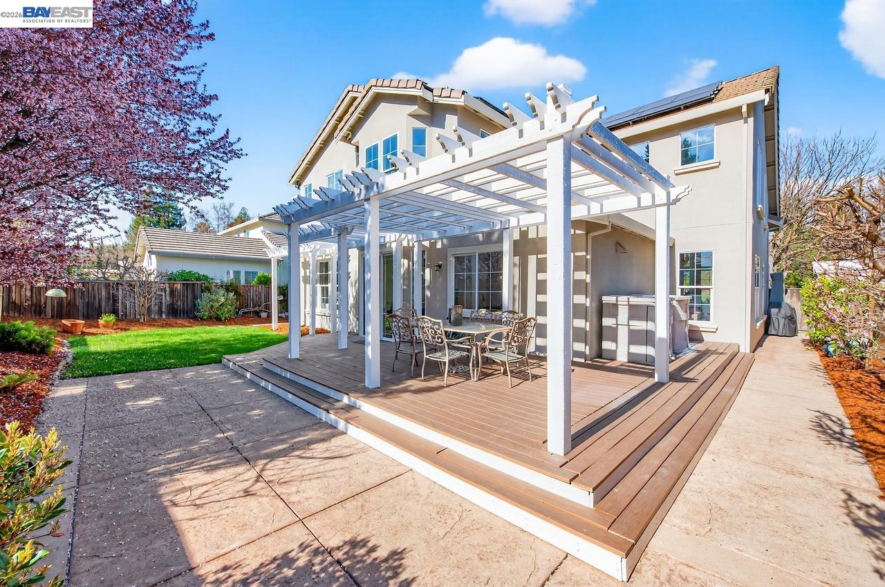 Detail Gallery Image 39 of 54 For 2027 Calle Ricardo, Pleasanton,  CA 94566 - 4 Beds | 3 Baths