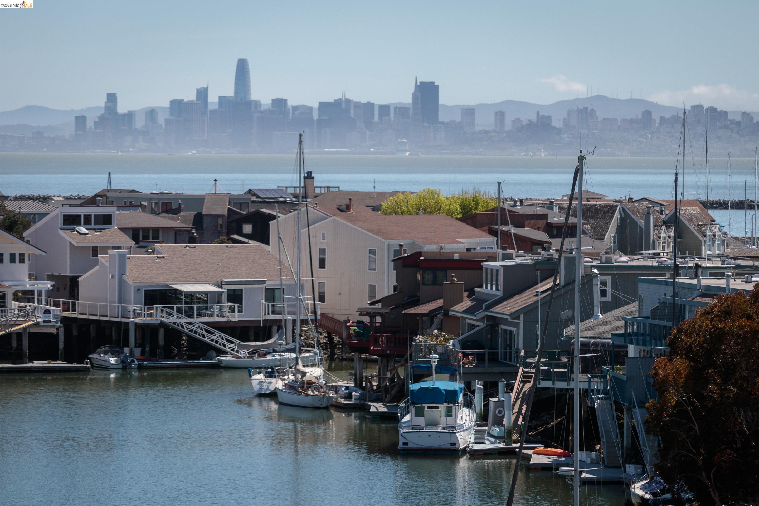 Front Image Thumbnail for EB41126008