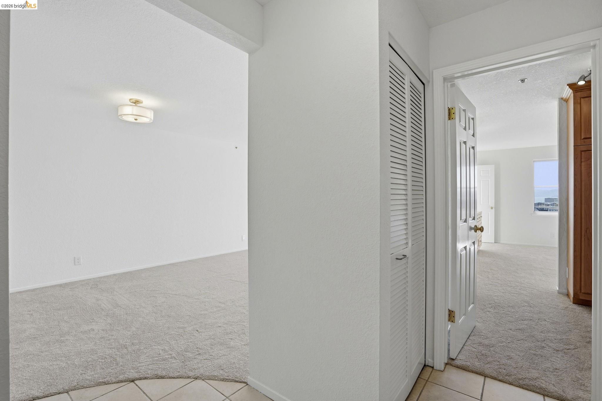 Photo #4: 41126008 Listing: Photo #4