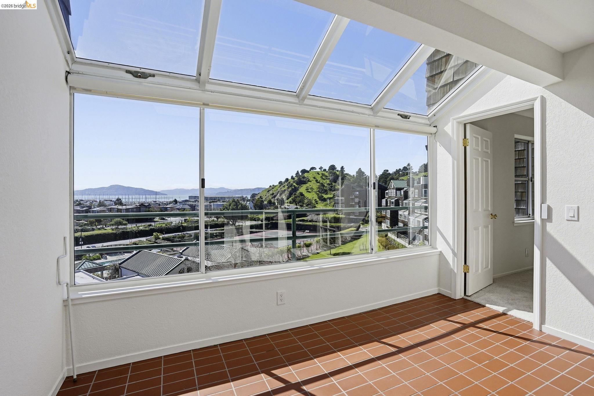 Photo #10: 41126008 Listing: Photo #10