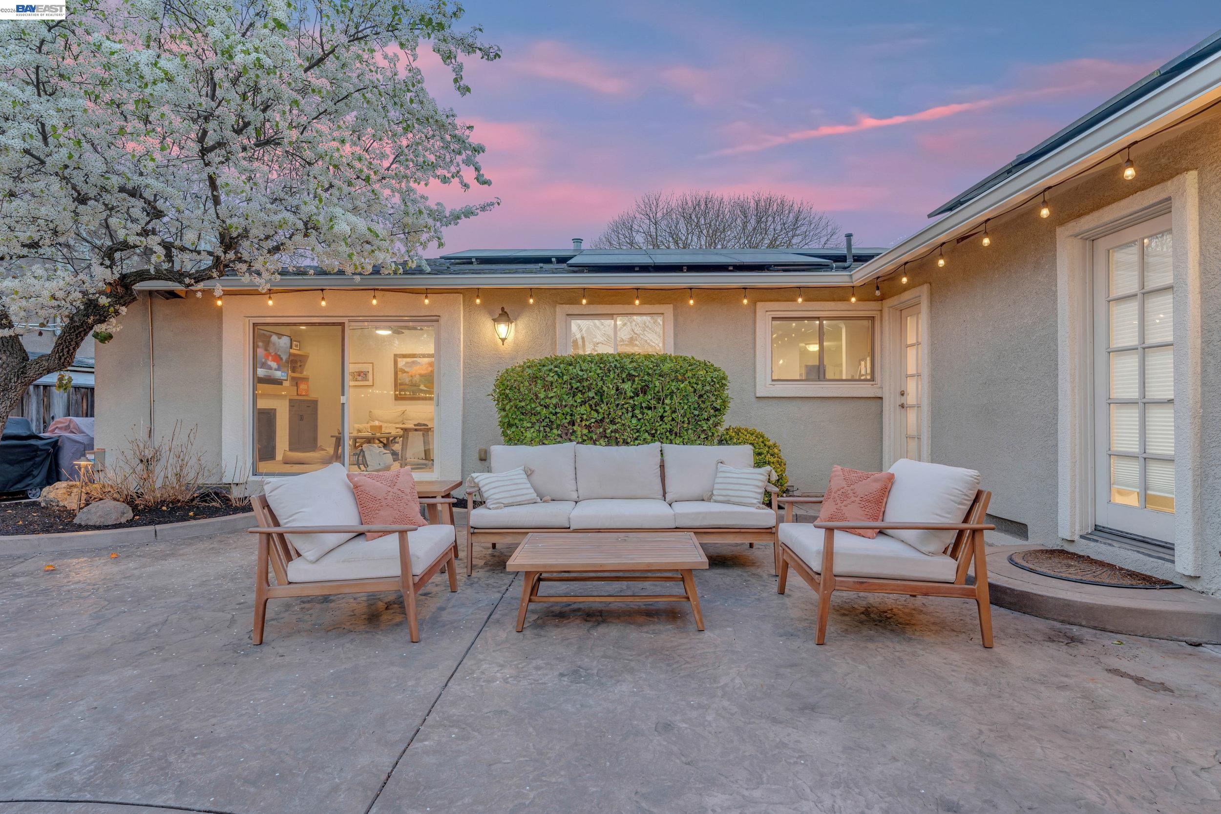 Detail Gallery Image 29 of 34 For 2070 Raven Rd, Pleasanton,  CA 94566 - 4 Beds | 2 Baths