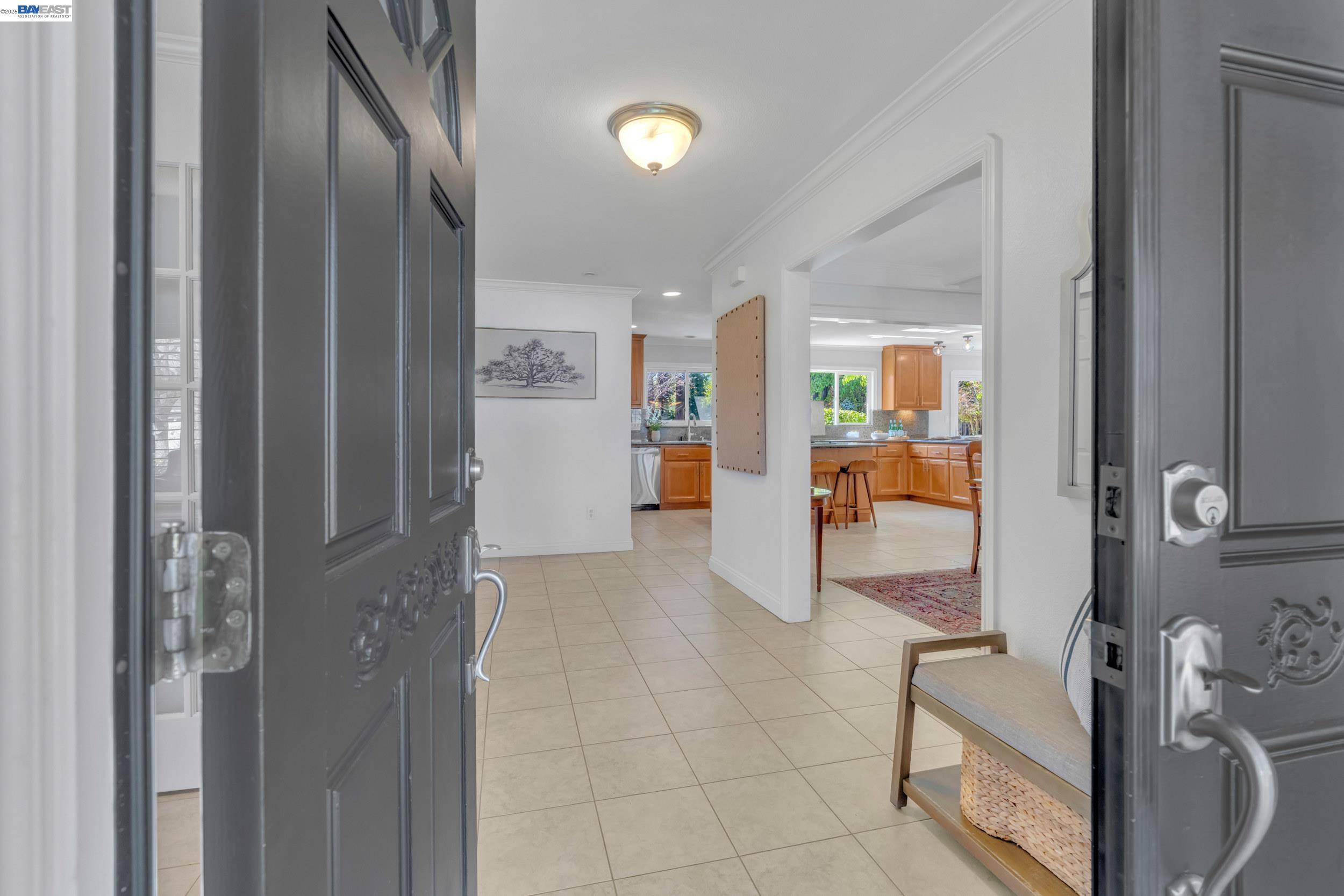 Detail Gallery Image 4 of 34 For 2070 Raven Rd, Pleasanton,  CA 94566 - 4 Beds | 2 Baths