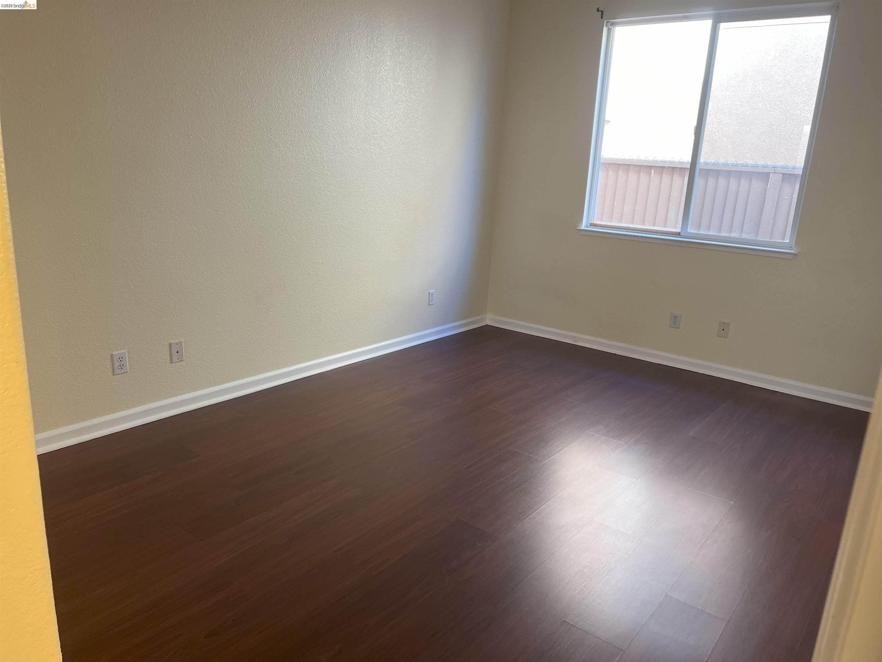 Detail Gallery Image 4 of 15 For 2469 Sparrow Ct, Antioch,  CA 94531 - 6 Beds | 4/1 Baths