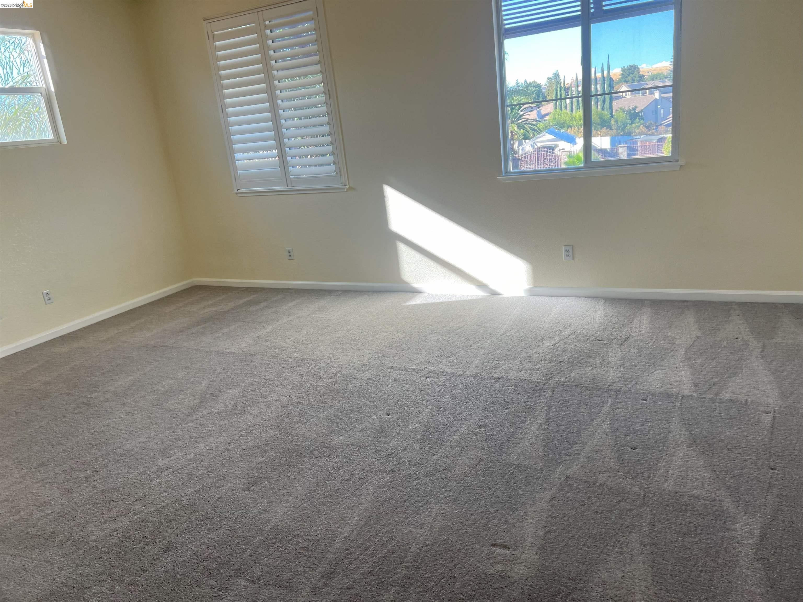 Detail Gallery Image 6 of 15 For 2469 Sparrow Ct, Antioch,  CA 94531 - 6 Beds | 4/1 Baths