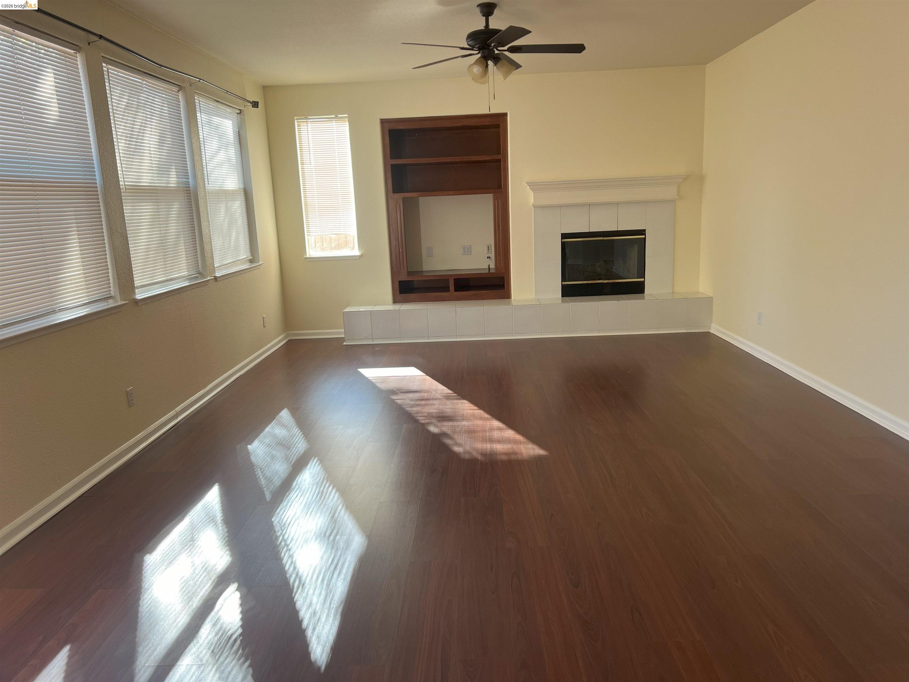 Detail Gallery Image 9 of 15 For 2469 Sparrow Ct, Antioch,  CA 94531 - 6 Beds | 4/1 Baths