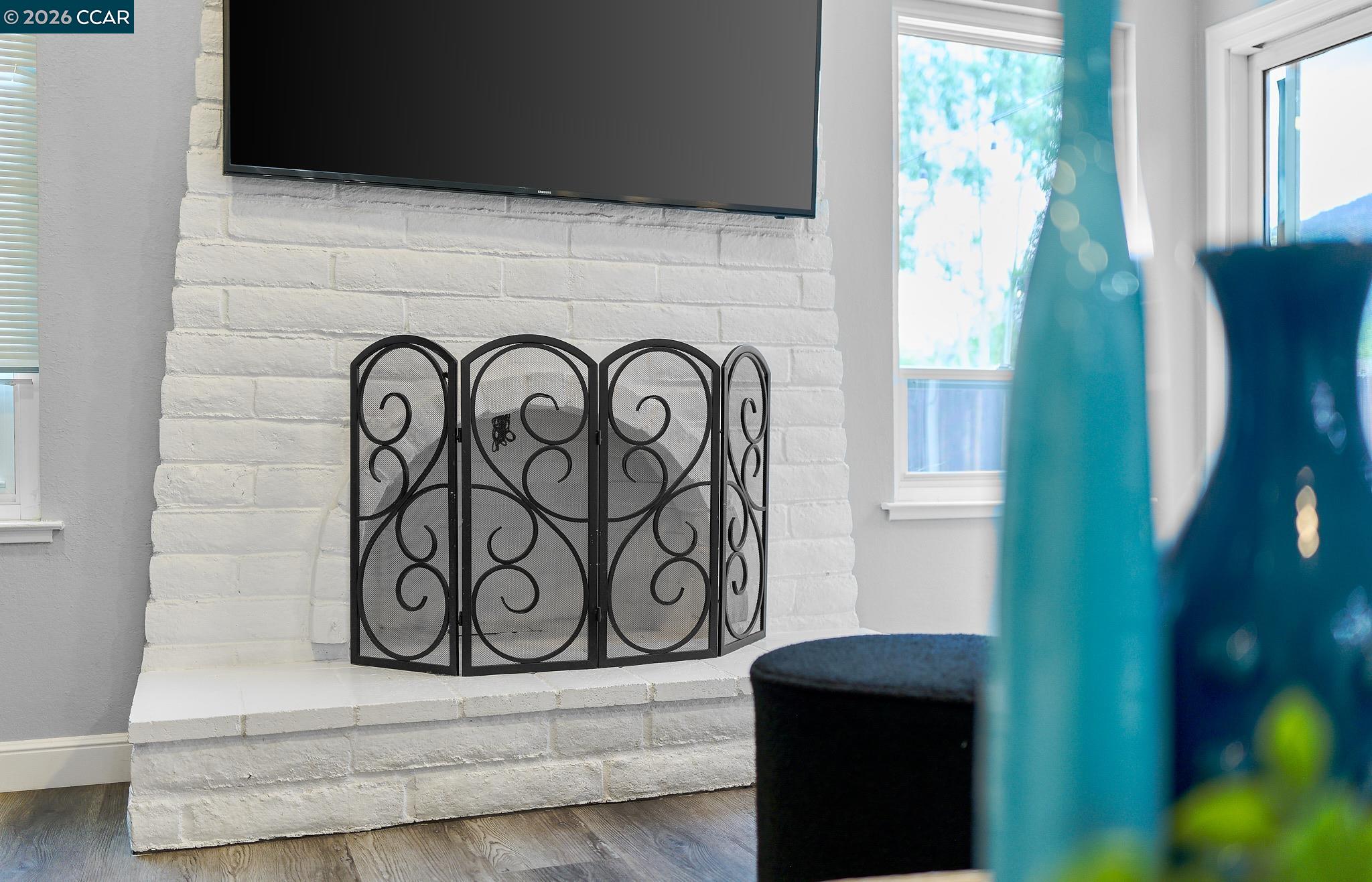 Detail Gallery Image 16 of 43 For 23 Capistrano Ct, Clayton,  CA 94517 - 4 Beds | 2/1 Baths