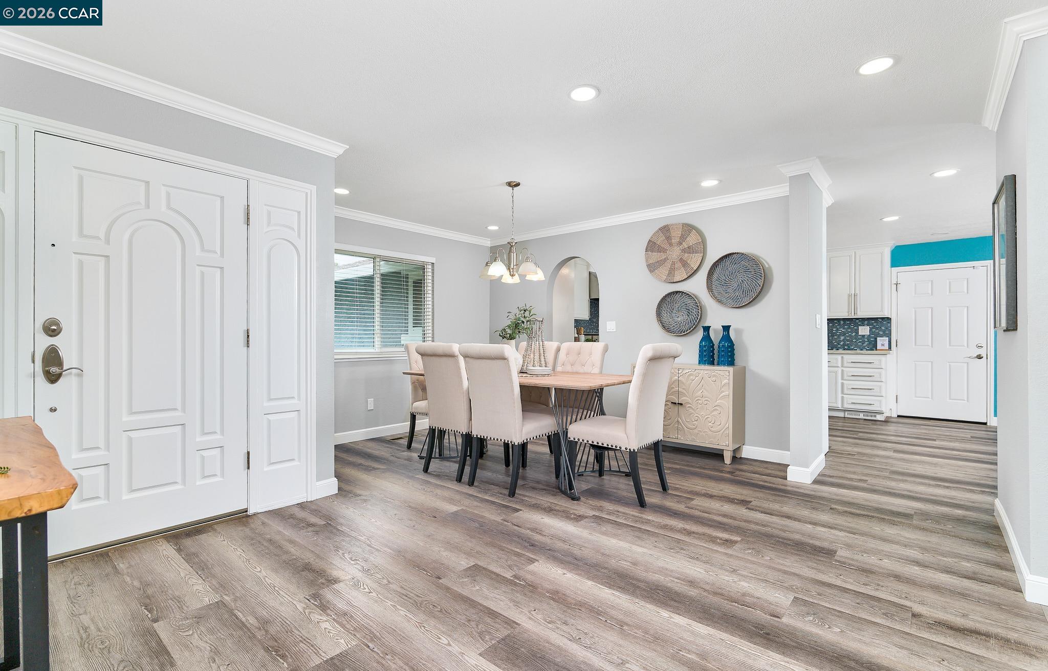 Detail Gallery Image 17 of 43 For 23 Capistrano Ct, Clayton,  CA 94517 - 4 Beds | 2/1 Baths