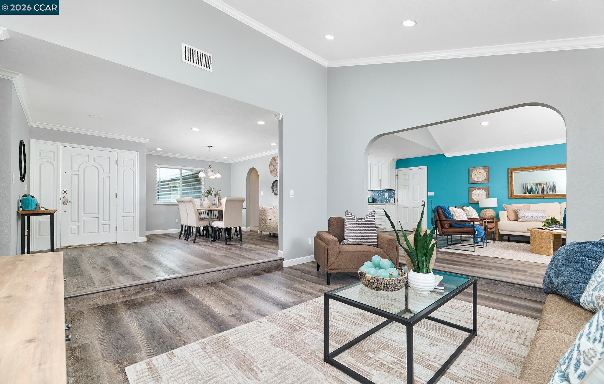 Detail Gallery Image 4 of 43 For 23 Capistrano Ct, Clayton,  CA 94517 - 4 Beds | 2/1 Baths