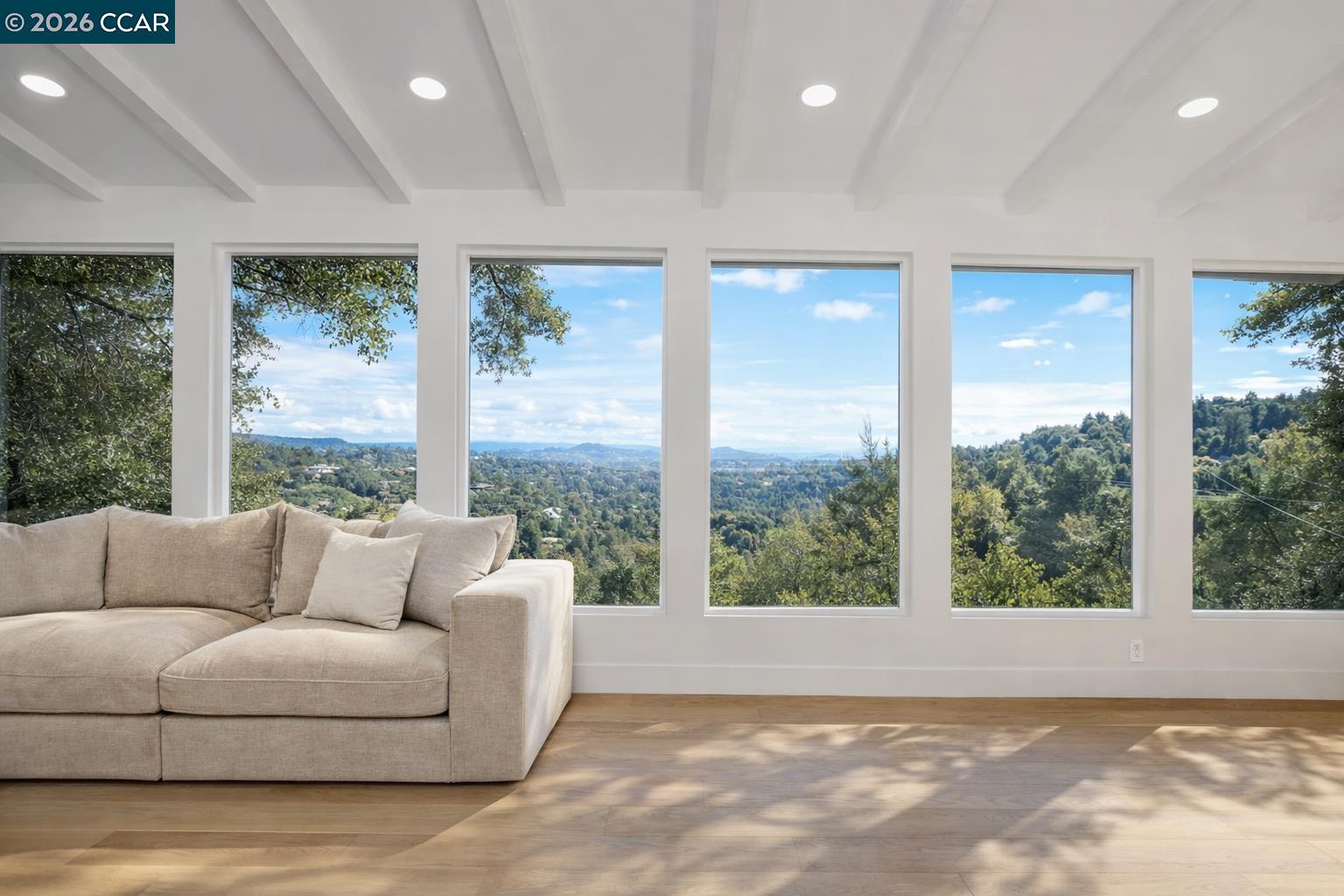 Detail Gallery Image 11 of 40 For 421 Rose Ave, Mill Valley,  CA 94941 - 3 Beds | 2 Baths