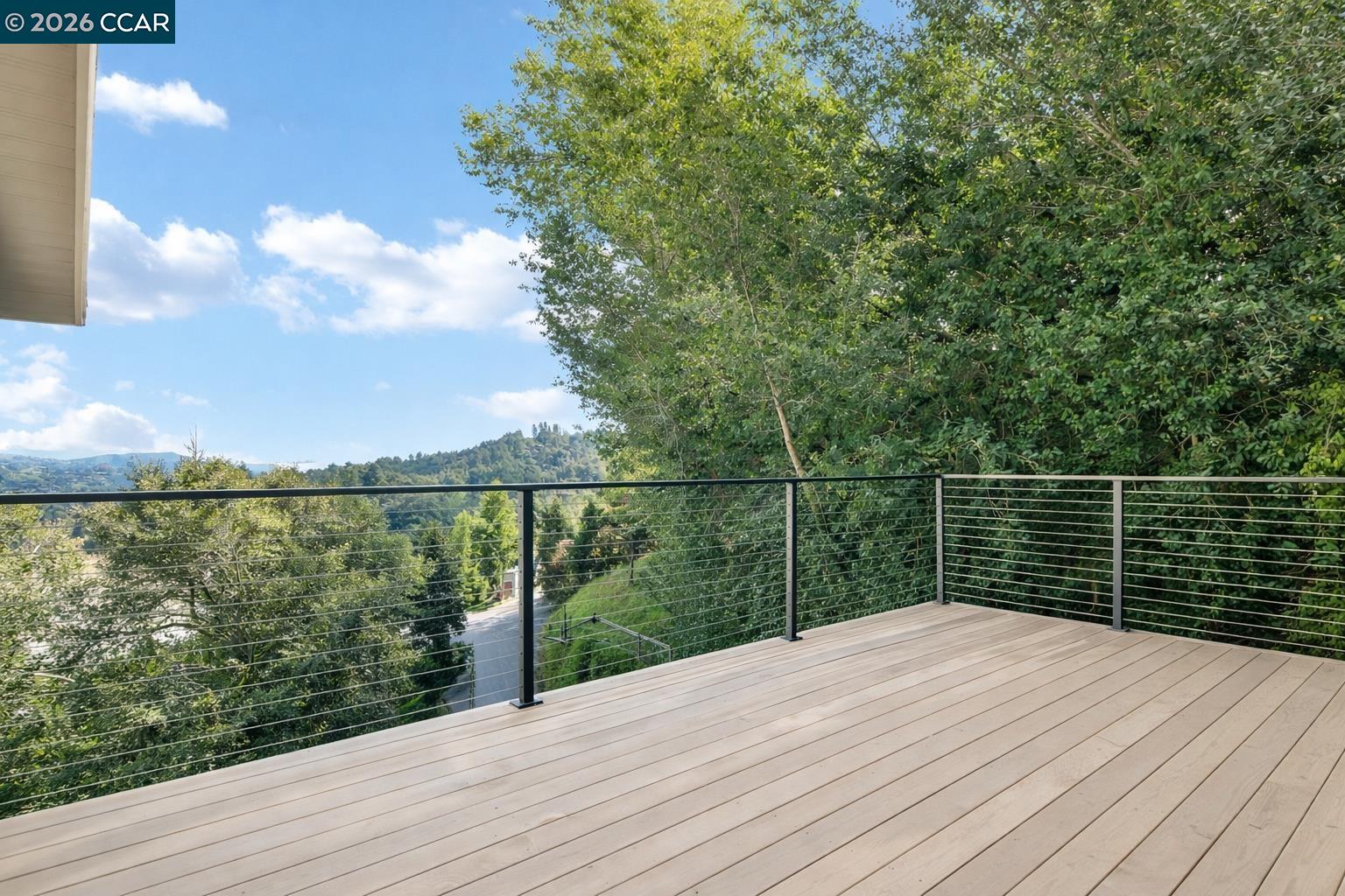 Detail Gallery Image 31 of 40 For 421 Rose Ave, Mill Valley,  CA 94941 - 3 Beds | 2 Baths