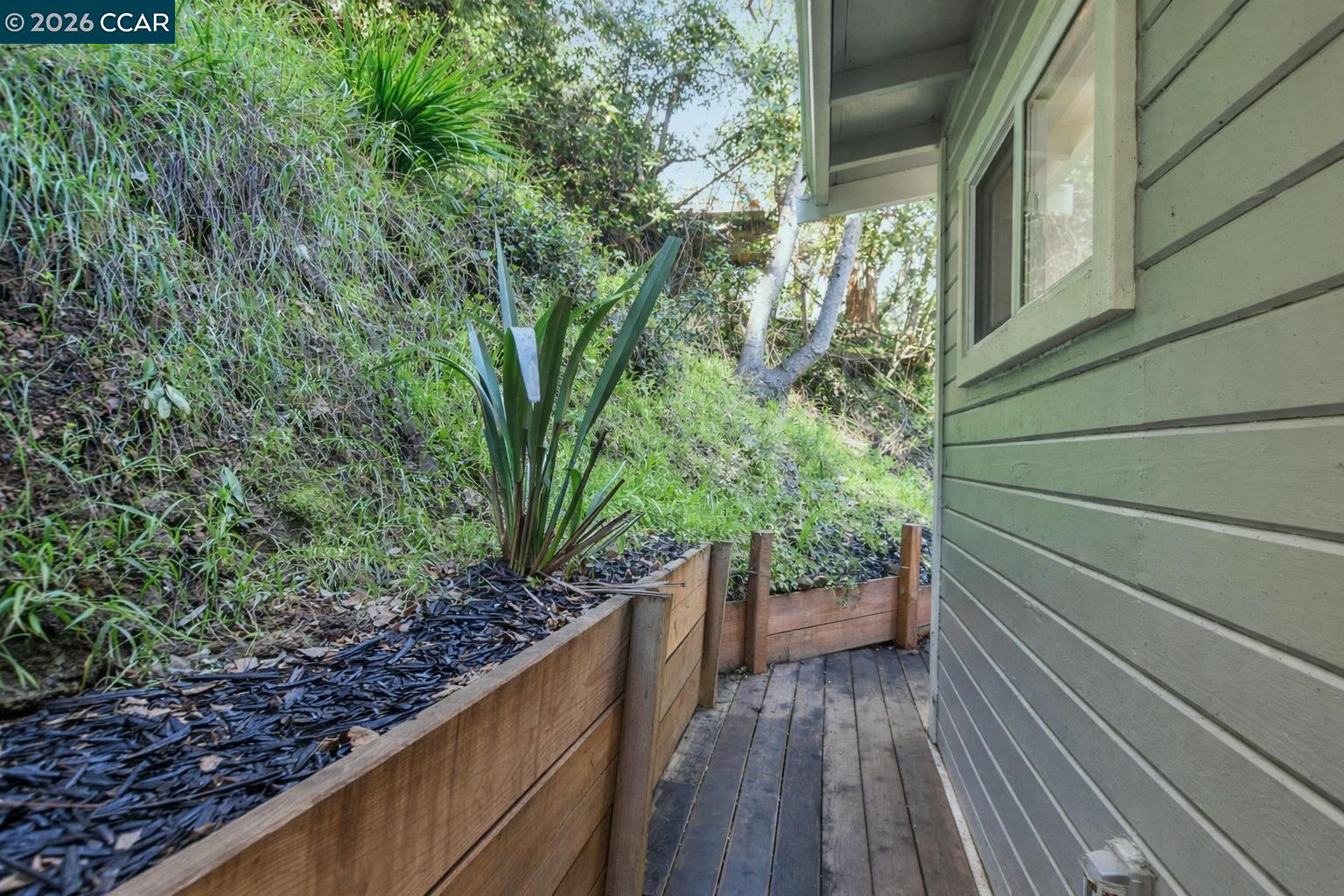 Detail Gallery Image 34 of 40 For 421 Rose Ave, Mill Valley,  CA 94941 - 3 Beds | 2 Baths