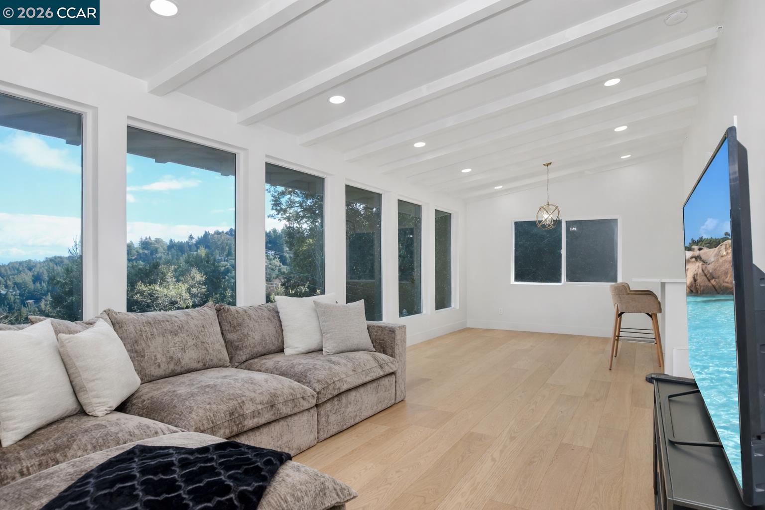 Detail Gallery Image 9 of 40 For 421 Rose Ave, Mill Valley,  CA 94941 - 3 Beds | 2 Baths