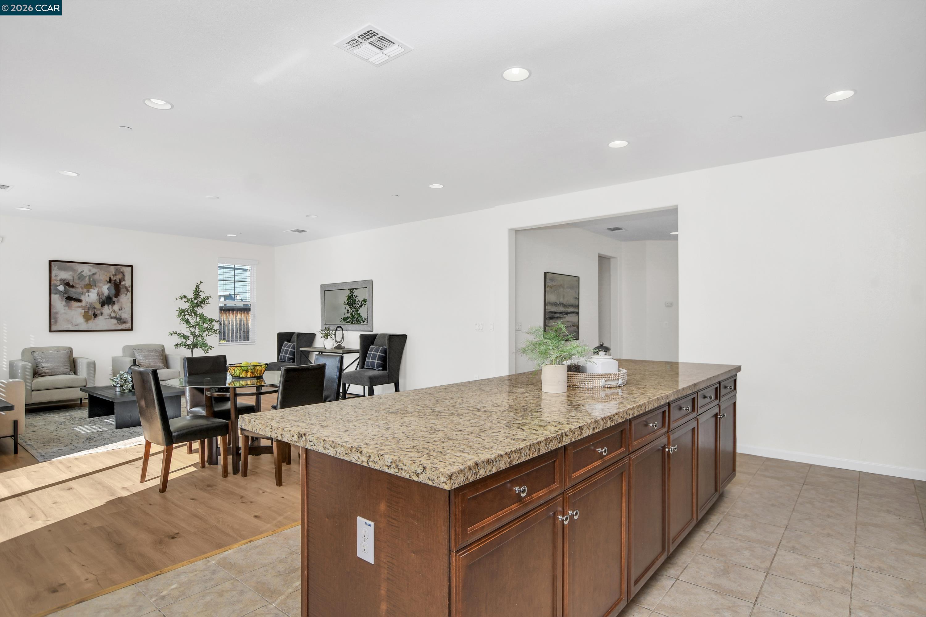 Detail Gallery Image 11 of 42 For 4790 Hawkins St, Antioch,  CA 94531 - 4 Beds | 3 Baths