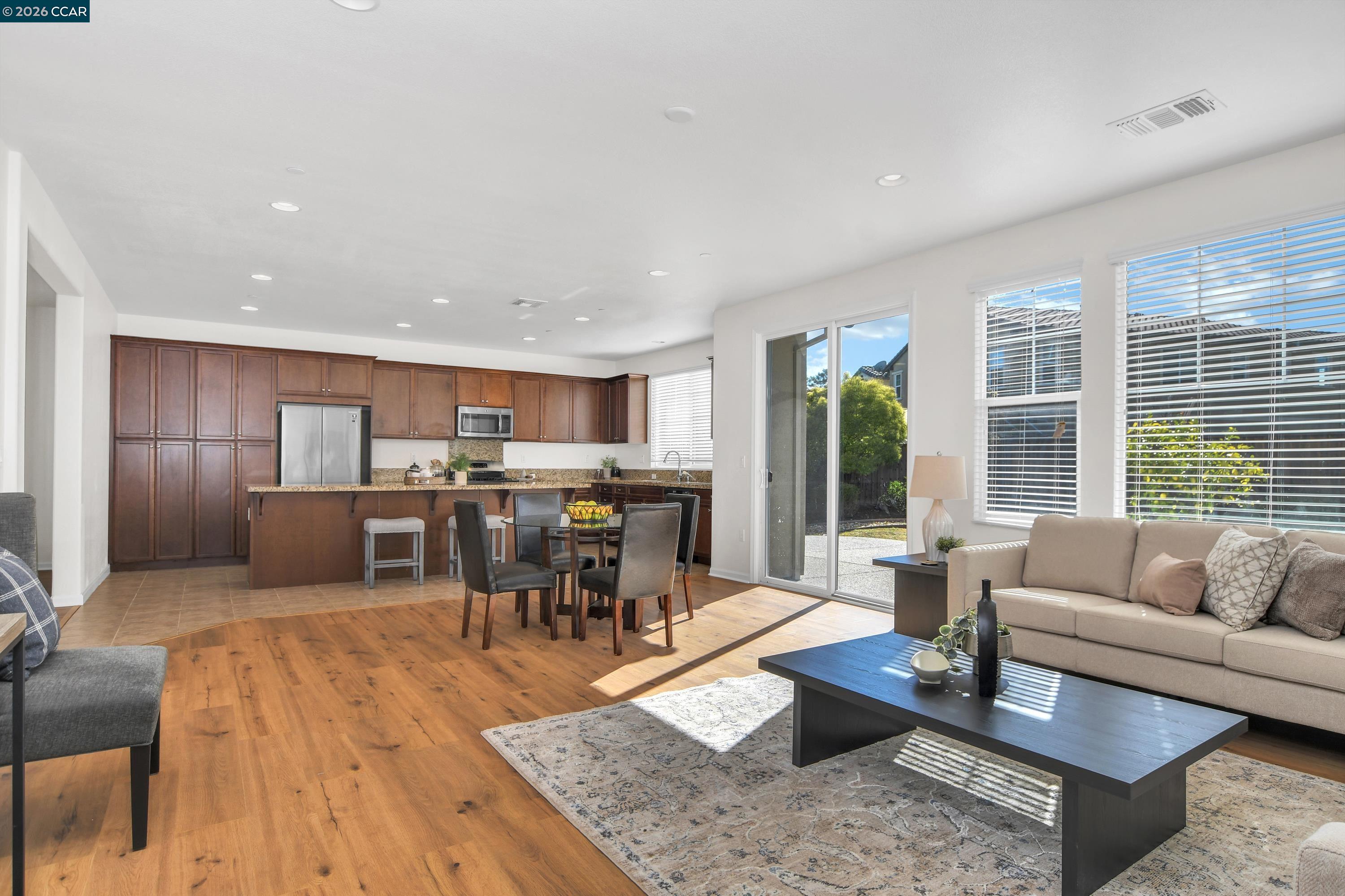 Detail Gallery Image 8 of 42 For 4790 Hawkins St, Antioch,  CA 94531 - 4 Beds | 3 Baths