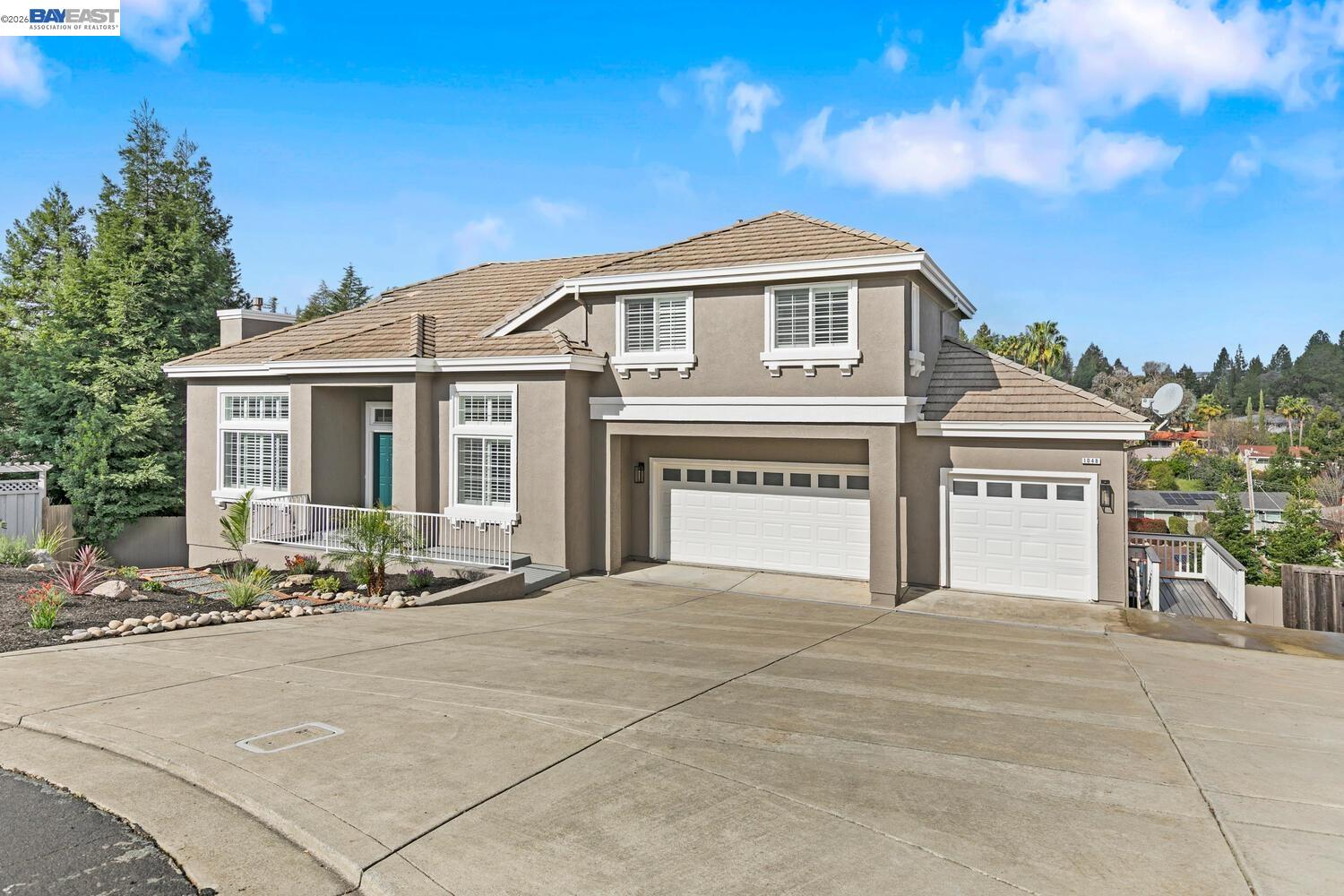 Detail Gallery Image 2 of 54 For 1048 Peppermill Ct, Concord,  CA 94518 - 5 Beds | 3 Baths