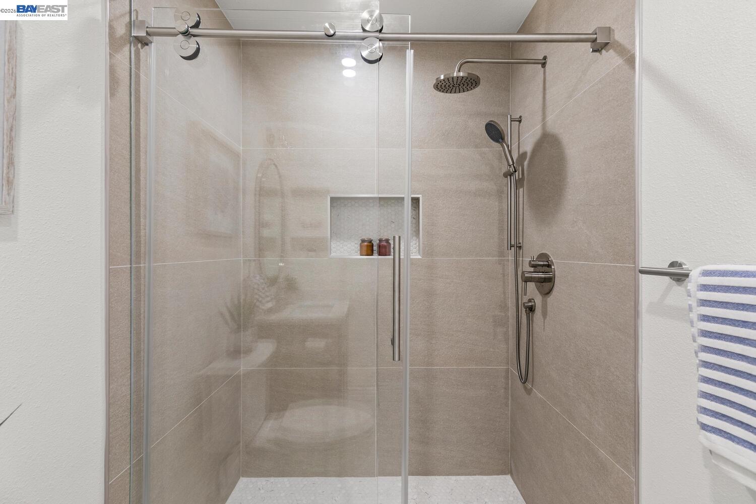 Detail Gallery Image 25 of 54 For 1048 Peppermill Ct, Concord,  CA 94518 - 5 Beds | 3 Baths