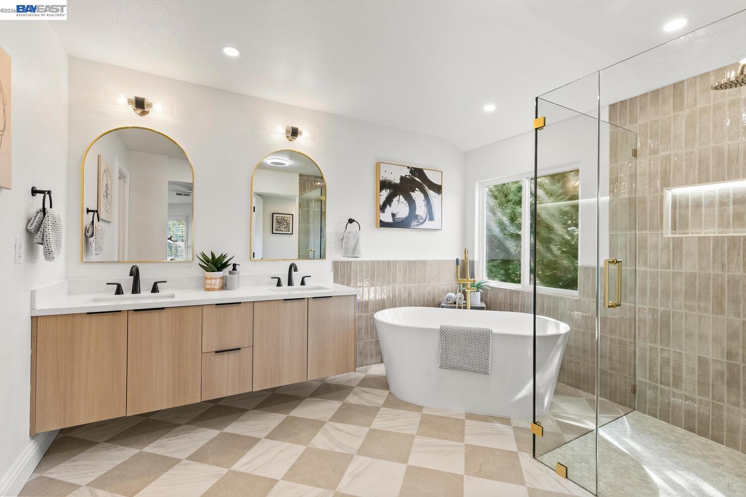 Detail Gallery Image 33 of 54 For 1048 Peppermill Ct, Concord,  CA 94518 - 5 Beds | 3 Baths