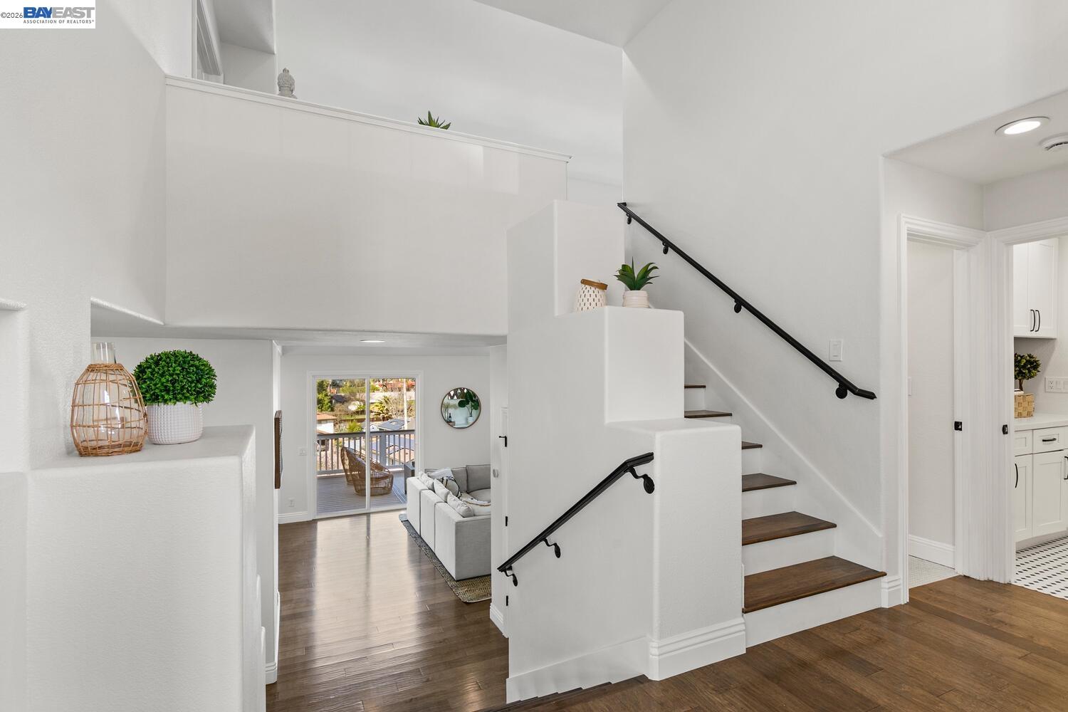 Detail Gallery Image 10 of 54 For 1048 Peppermill Ct, Concord,  CA 94518 - 5 Beds | 3 Baths