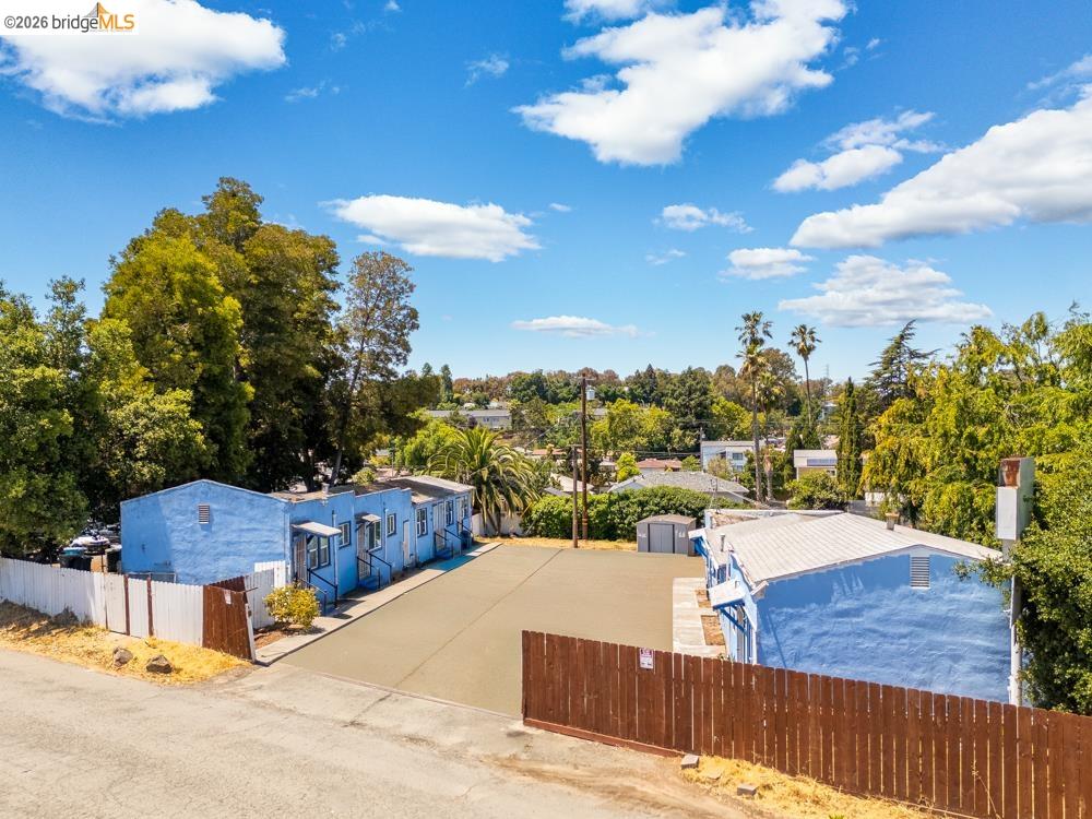 Detail Gallery Image 3 of 15 For 121 Lincoln Rd, Vallejo,  CA 94590 - – Beds | – Baths