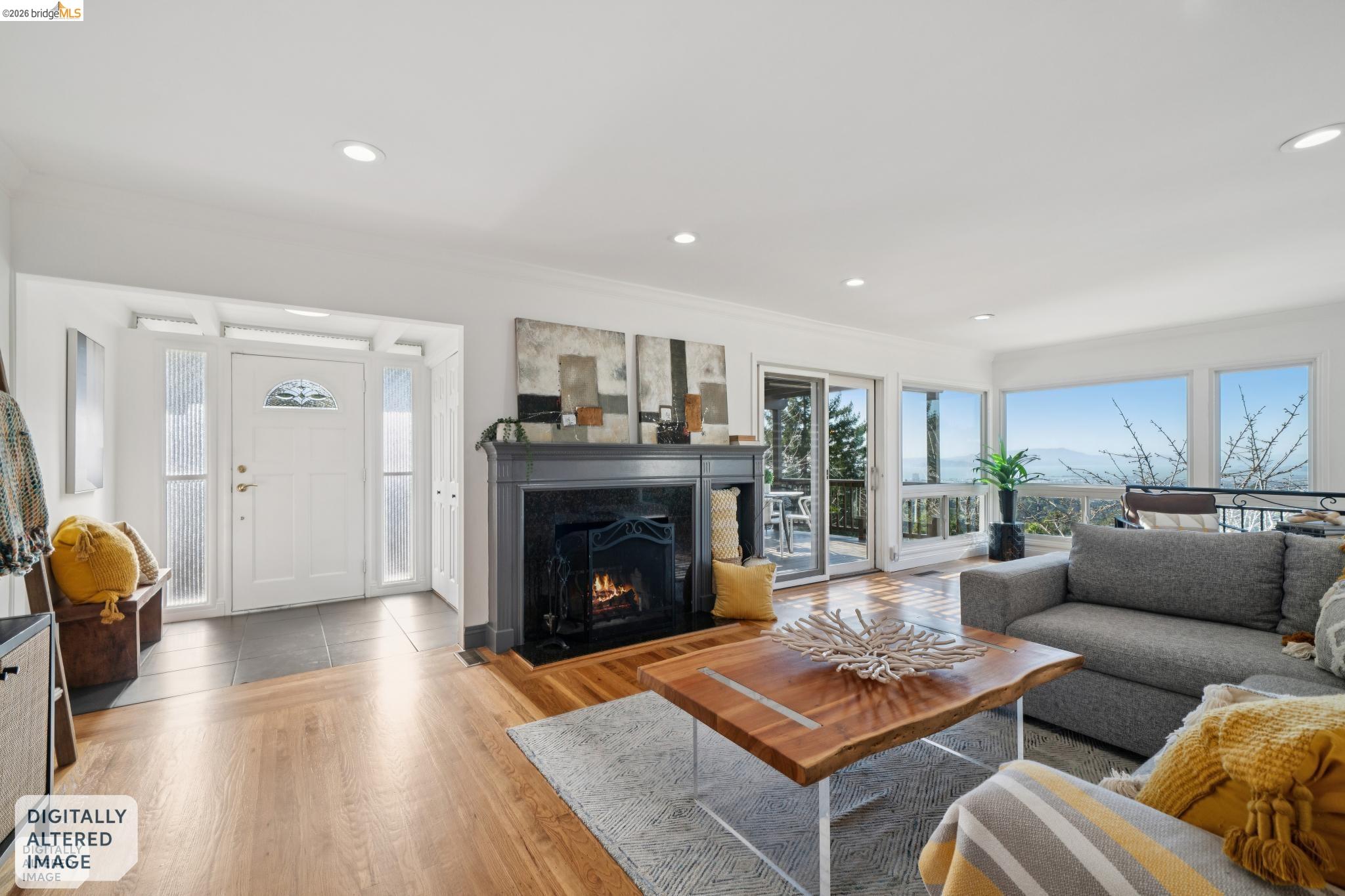 Detail Gallery Image 12 of 57 For 6411 Snake Road, Oakland,  CA 94611 - 3 Beds | 2 Baths