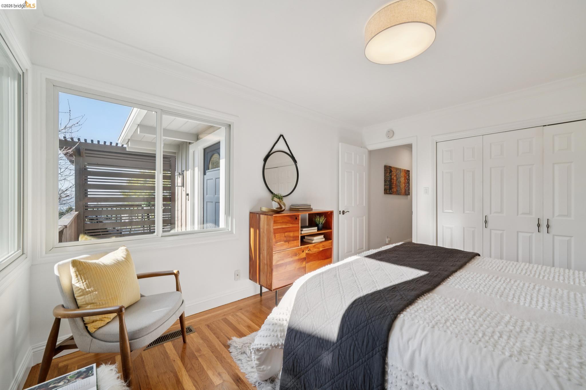 Detail Gallery Image 31 of 57 For 6411 Snake Road, Oakland,  CA 94611 - 3 Beds | 2 Baths