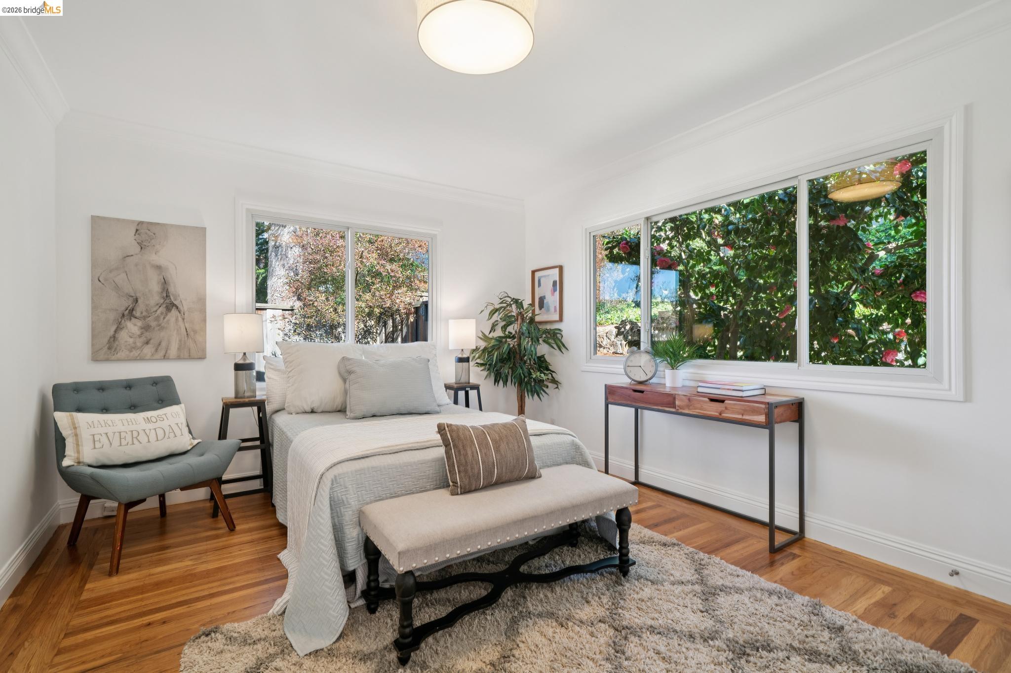 Detail Gallery Image 32 of 57 For 6411 Snake Road, Oakland,  CA 94611 - 3 Beds | 2 Baths