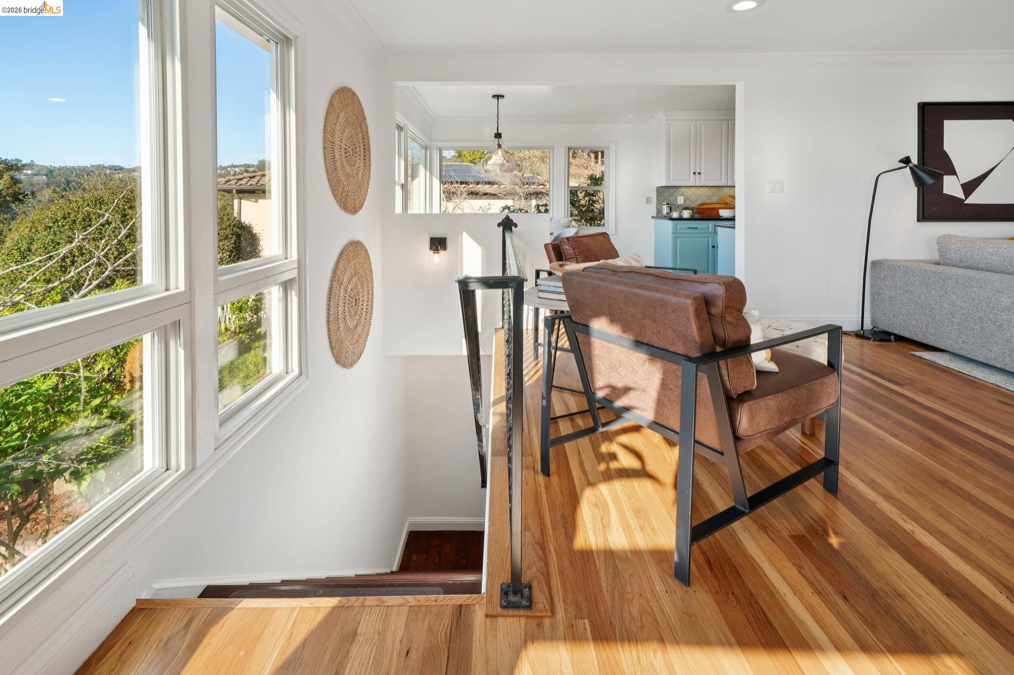 Detail Gallery Image 35 of 57 For 6411 Snake Road, Oakland,  CA 94611 - 3 Beds | 2 Baths